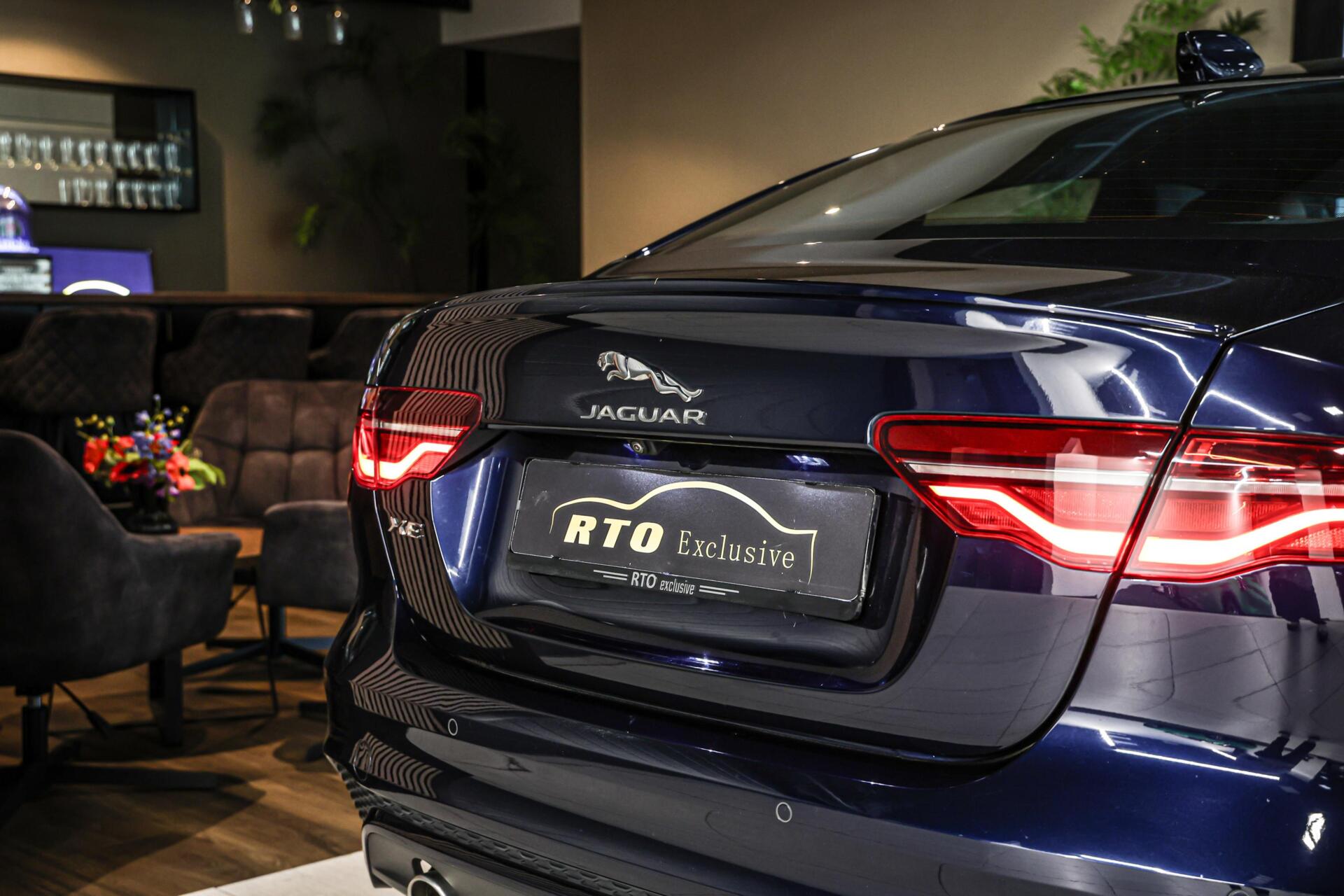 Foto van Jaguar Jaguar Xe