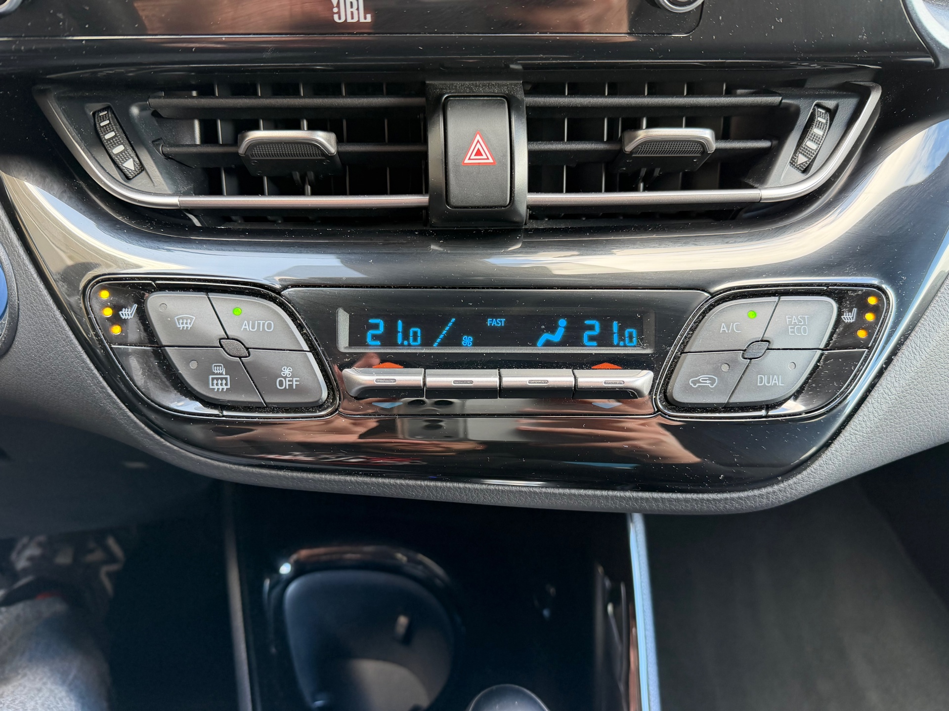 Foto van Toyota Toyota C-hr