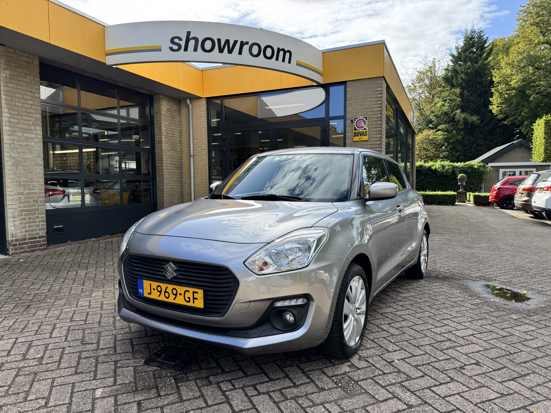 Suzuki Swift 1.2 Select Automaat Airco Camera Carplay 2020 - voorkant
