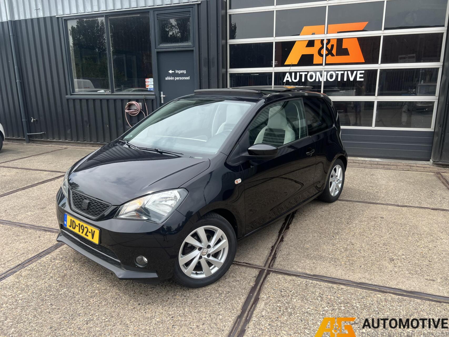 Seat Mii 1.0 Sport 75PK | Pano | Cruise | Stoelverwarming | PDC | 2012 - voorkant