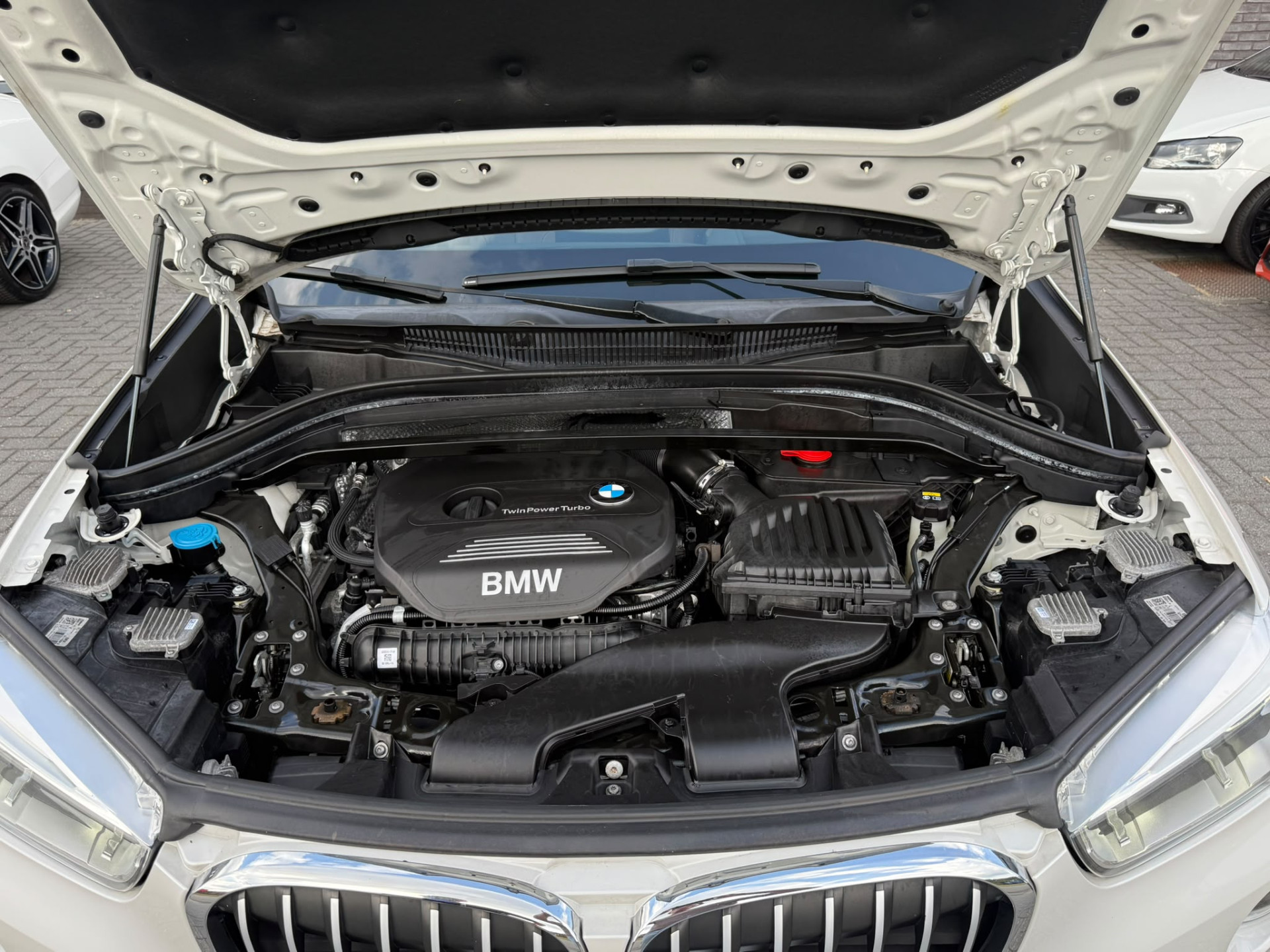 Foto van BMW X1 Xdrive20i