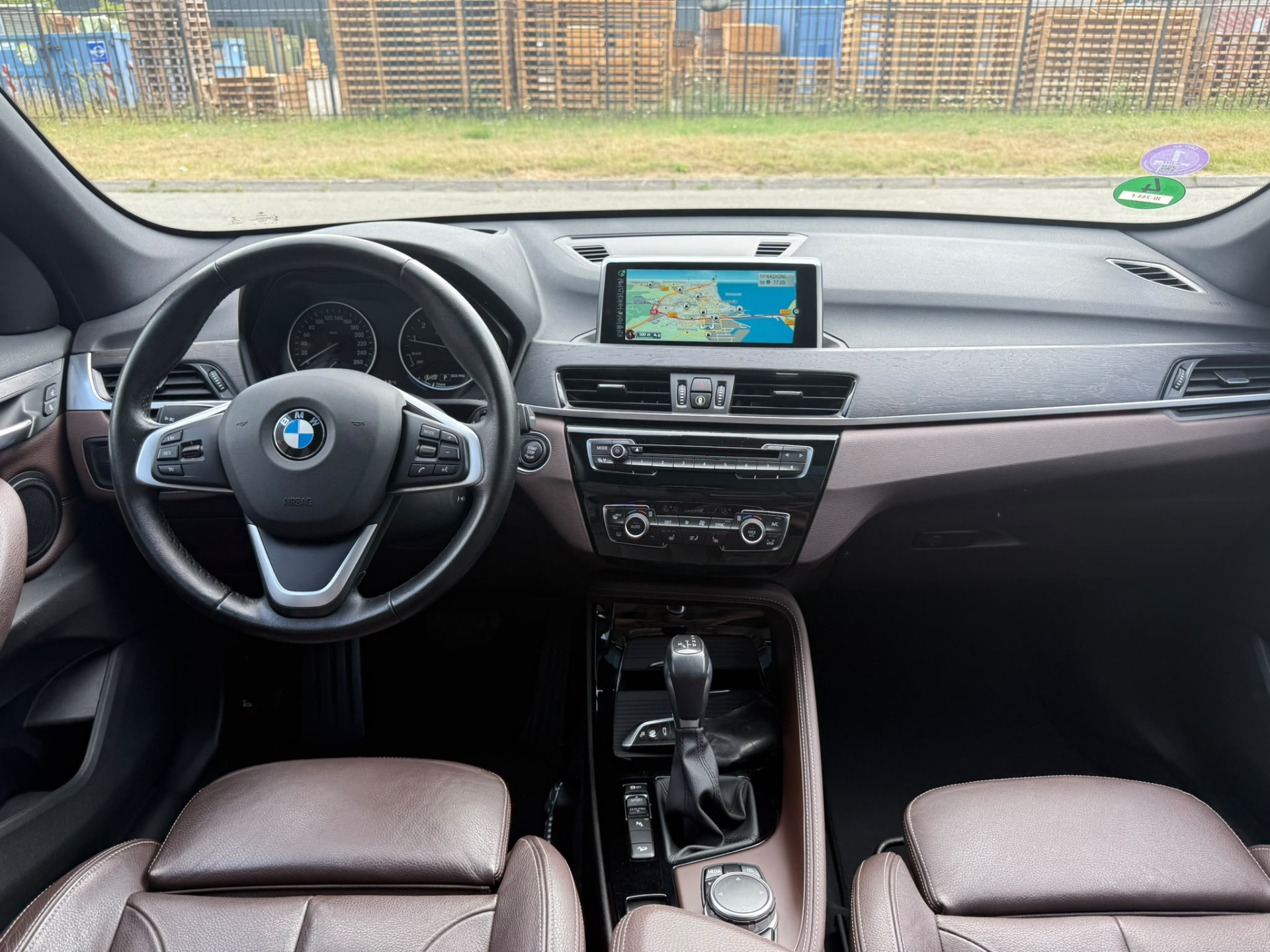 Foto van BMW X1 Xdrive20i