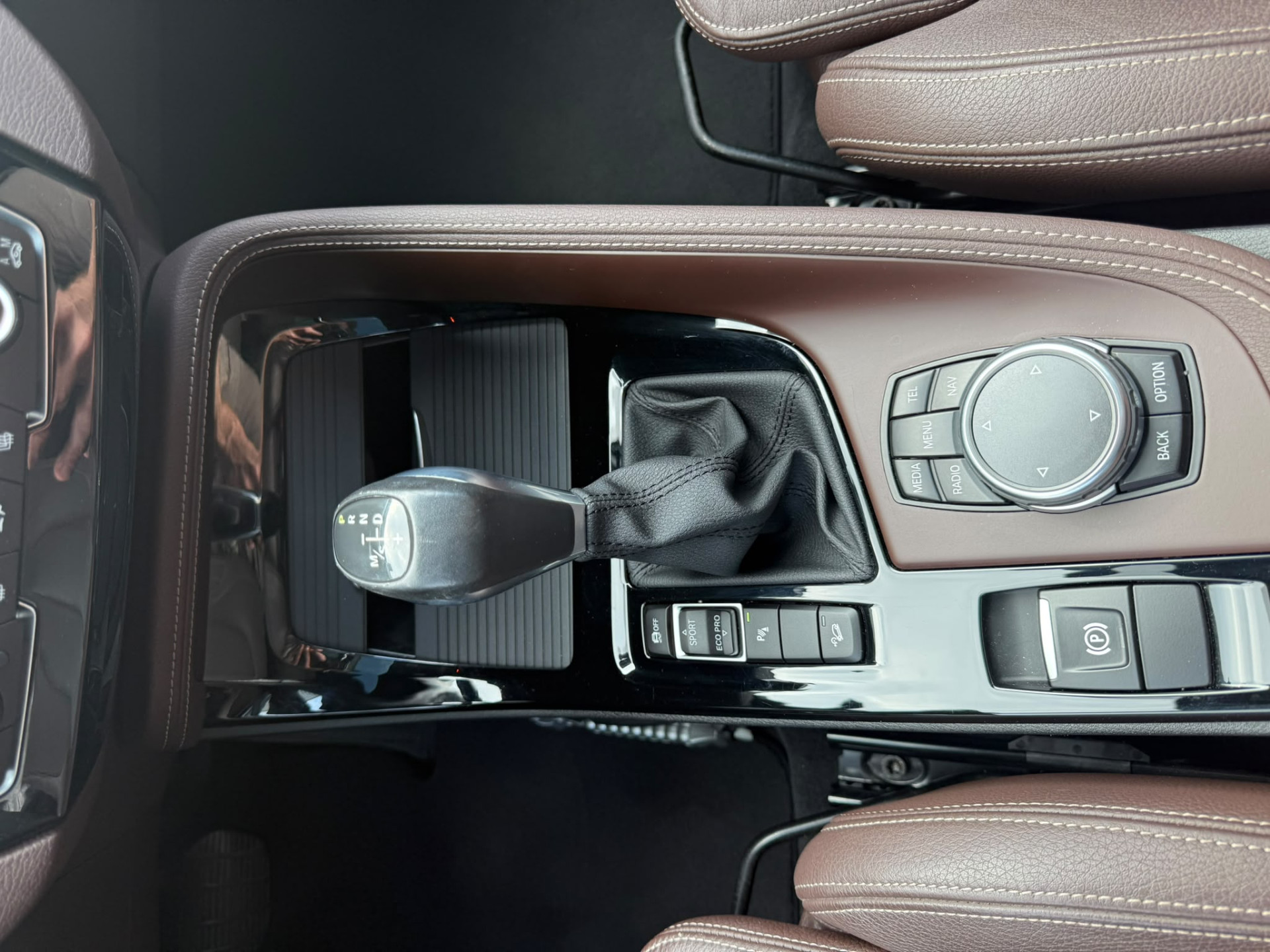 Foto van BMW X1 Xdrive20i