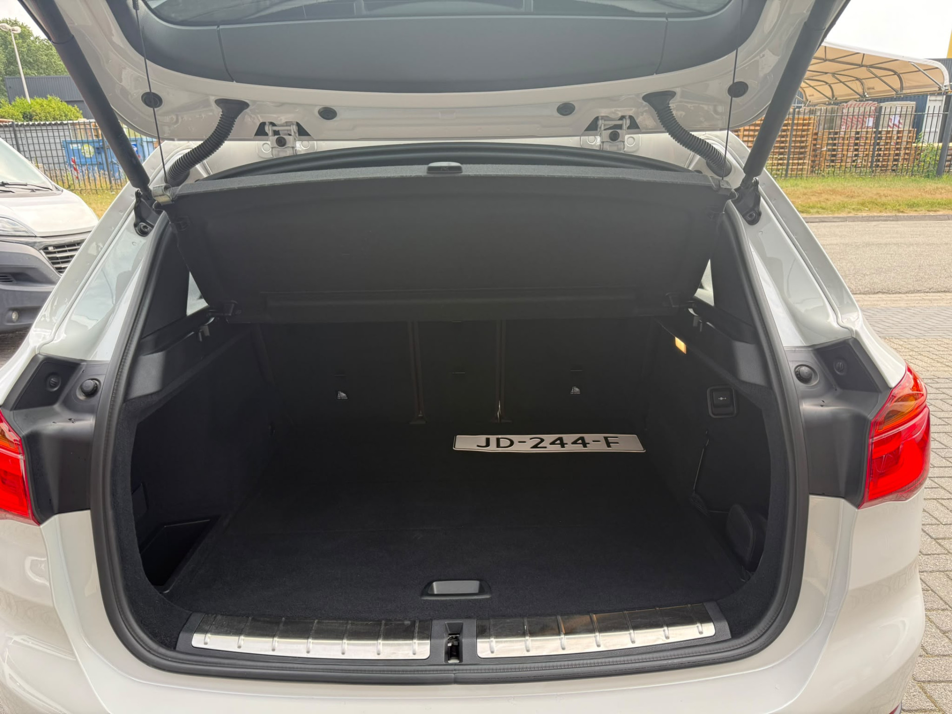 Foto van BMW X1 Xdrive20i
