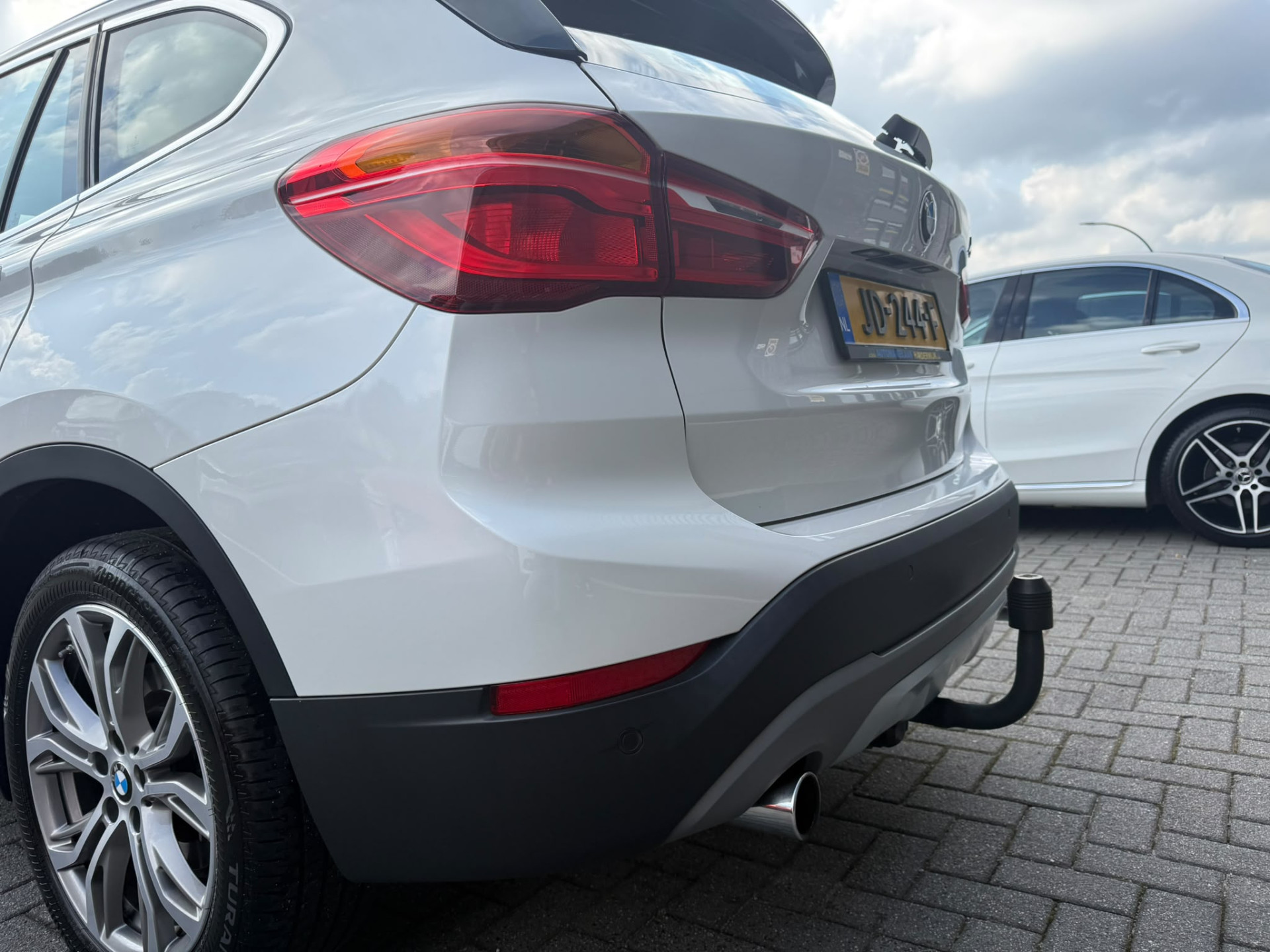 Foto van BMW X1 Xdrive20i