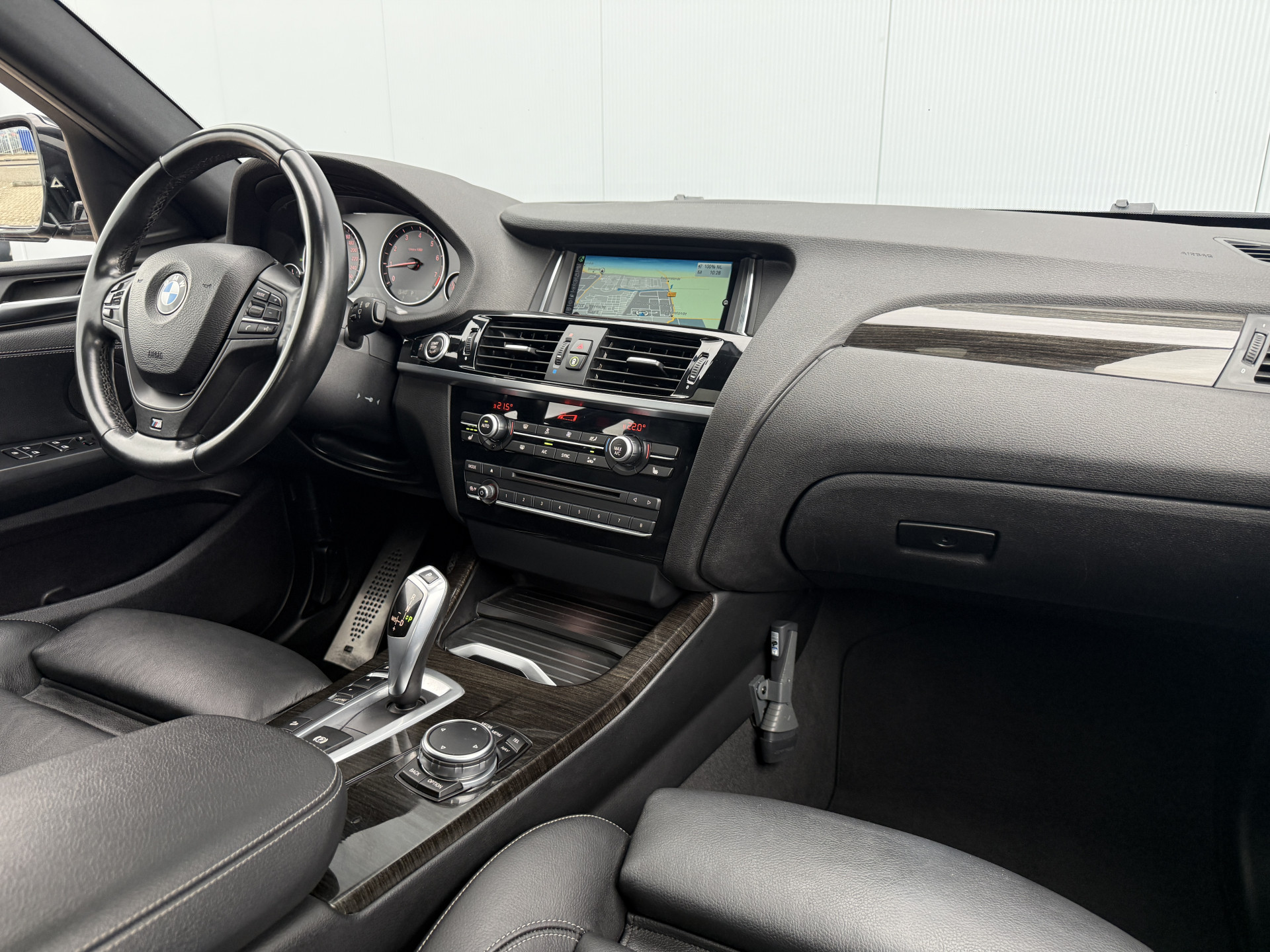 Foto van BMW X4 Xdrive20i