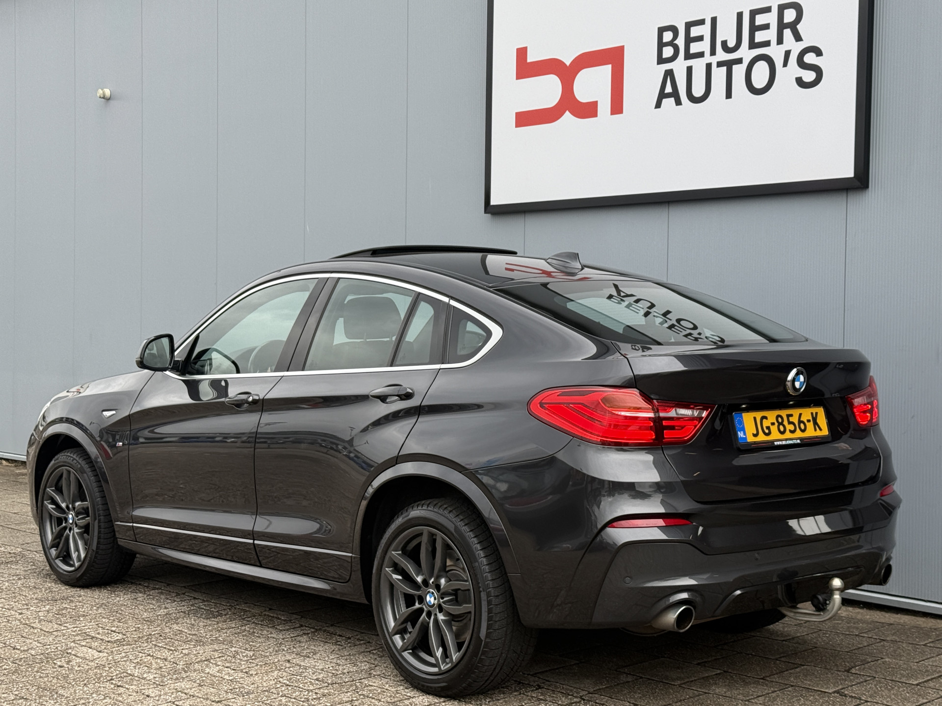 Foto van BMW X4 Xdrive20i