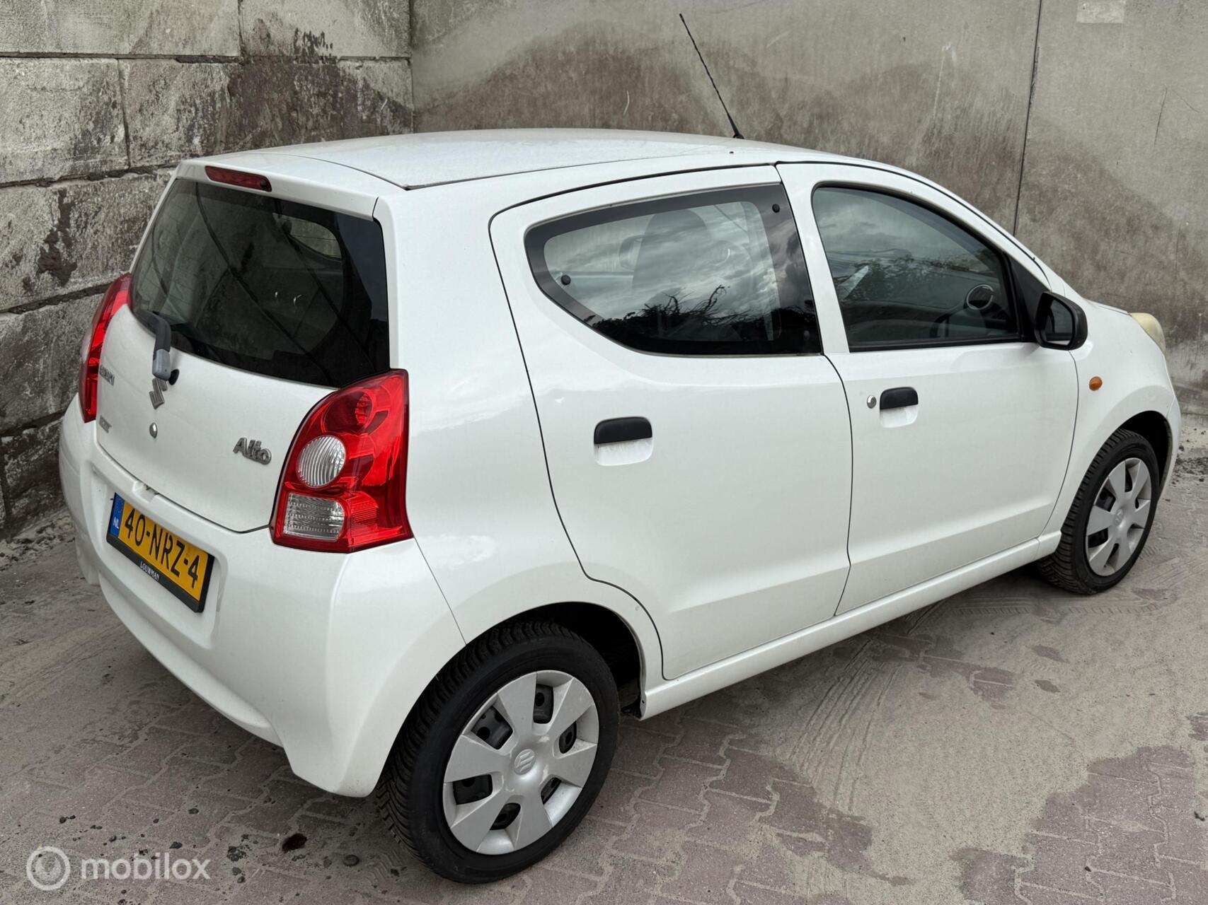 Foto van Suzuki Alto