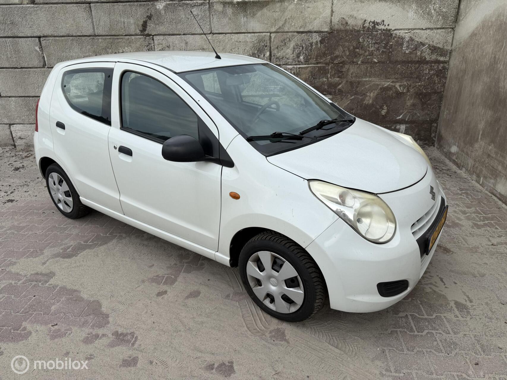 Foto van Suzuki Alto