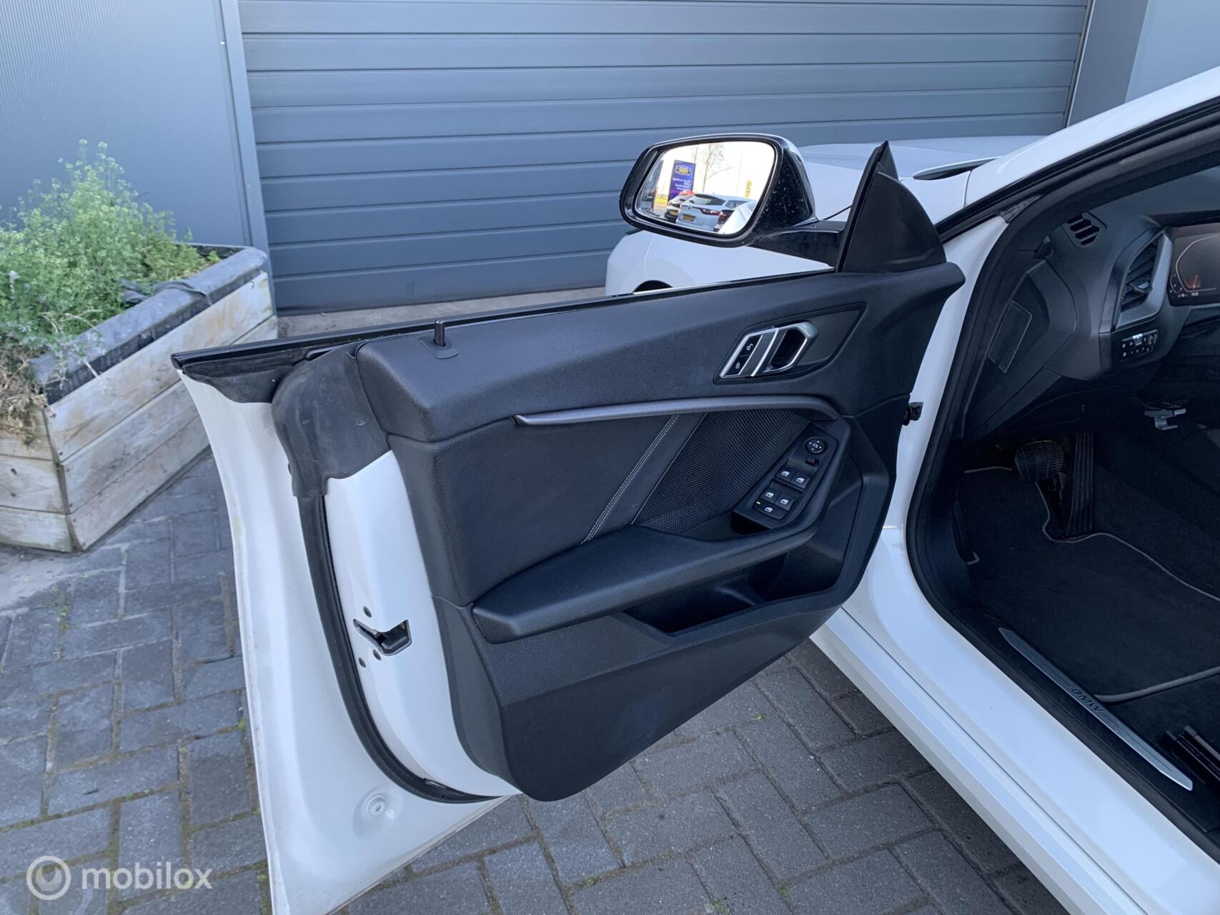 Foto van BMW 218i