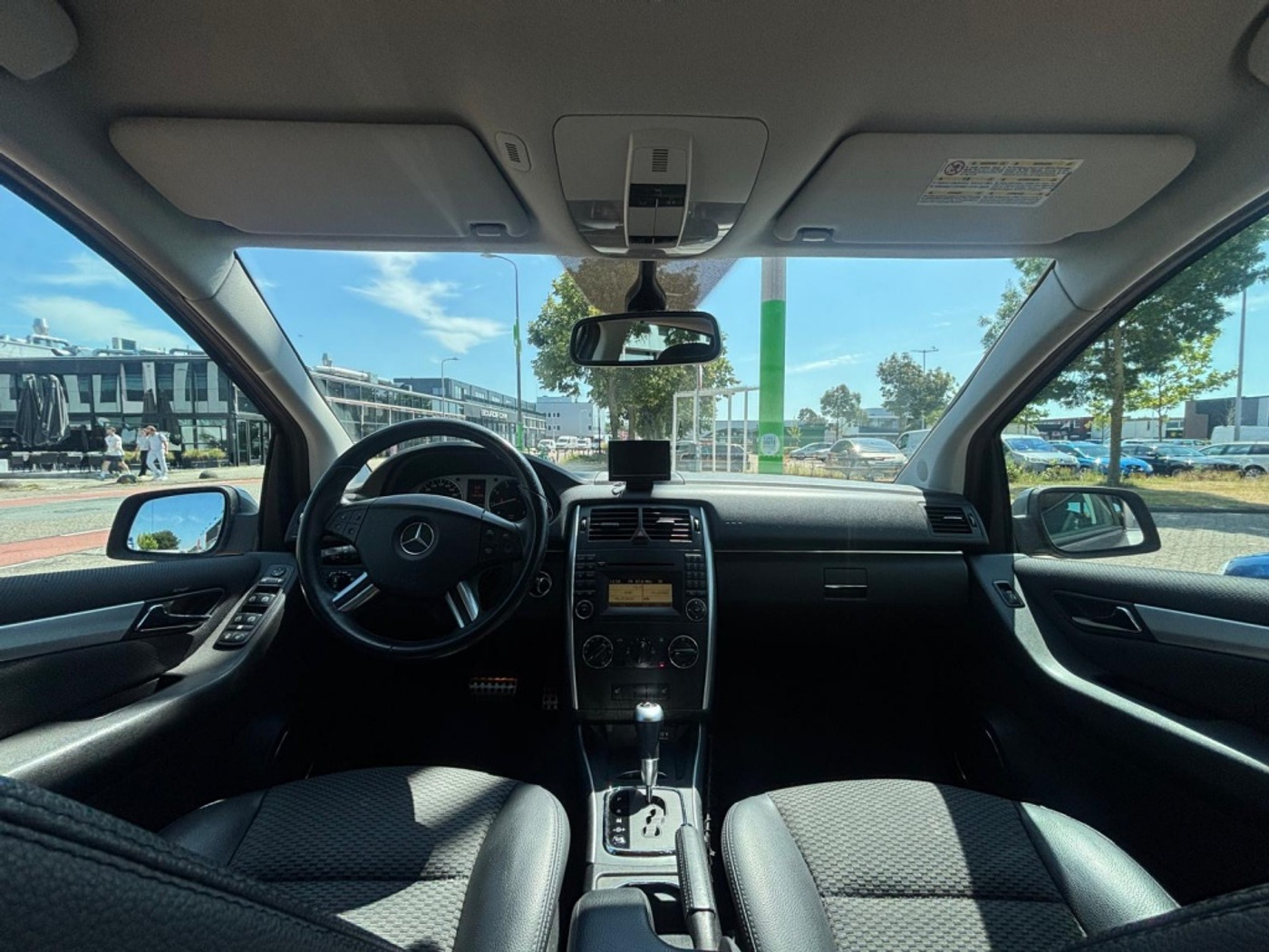 Foto van Mercedes-Benz B 200