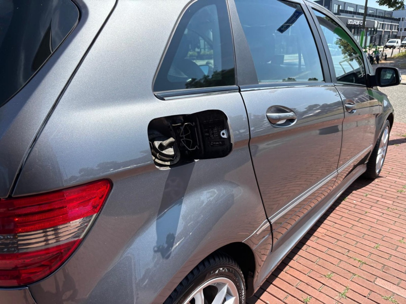 Foto van Mercedes-Benz B 200