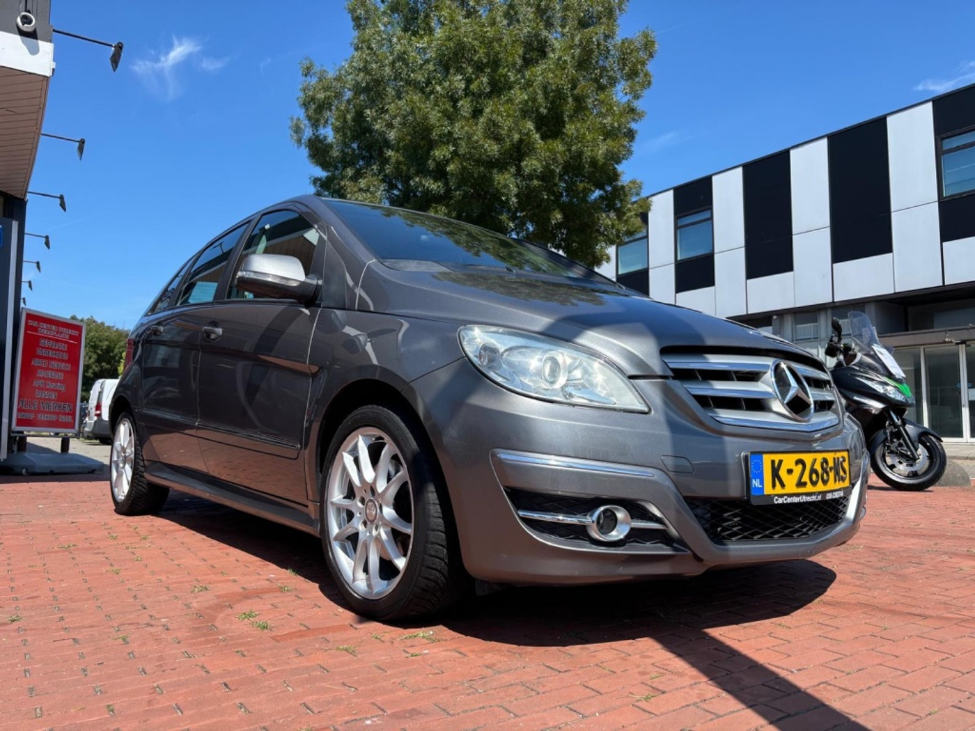 Foto van Mercedes-Benz B 200