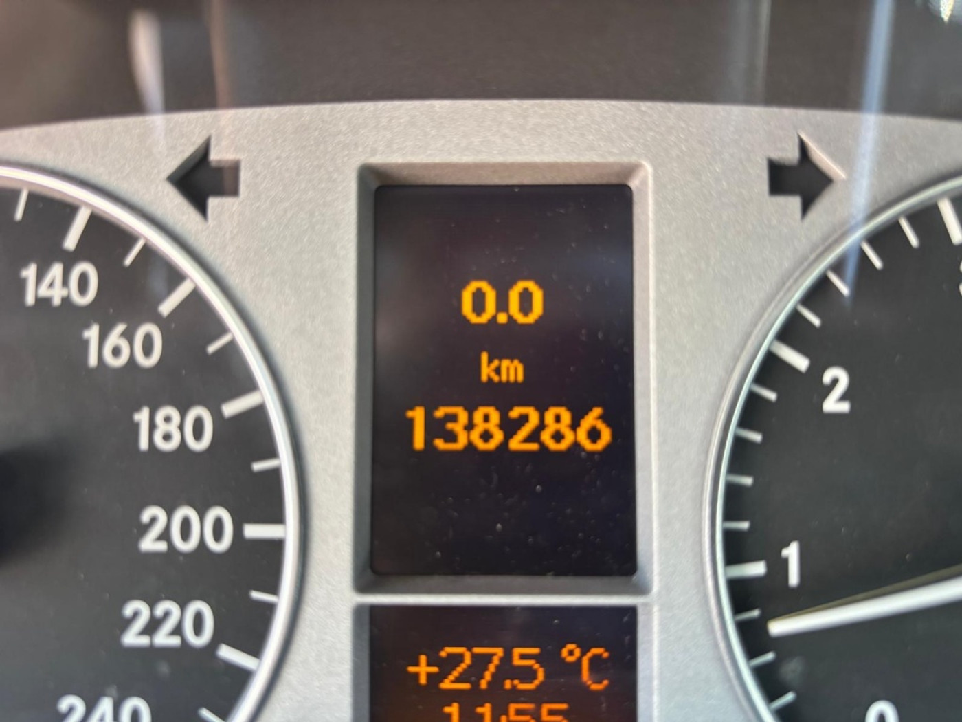 Foto van Mercedes-Benz B 200