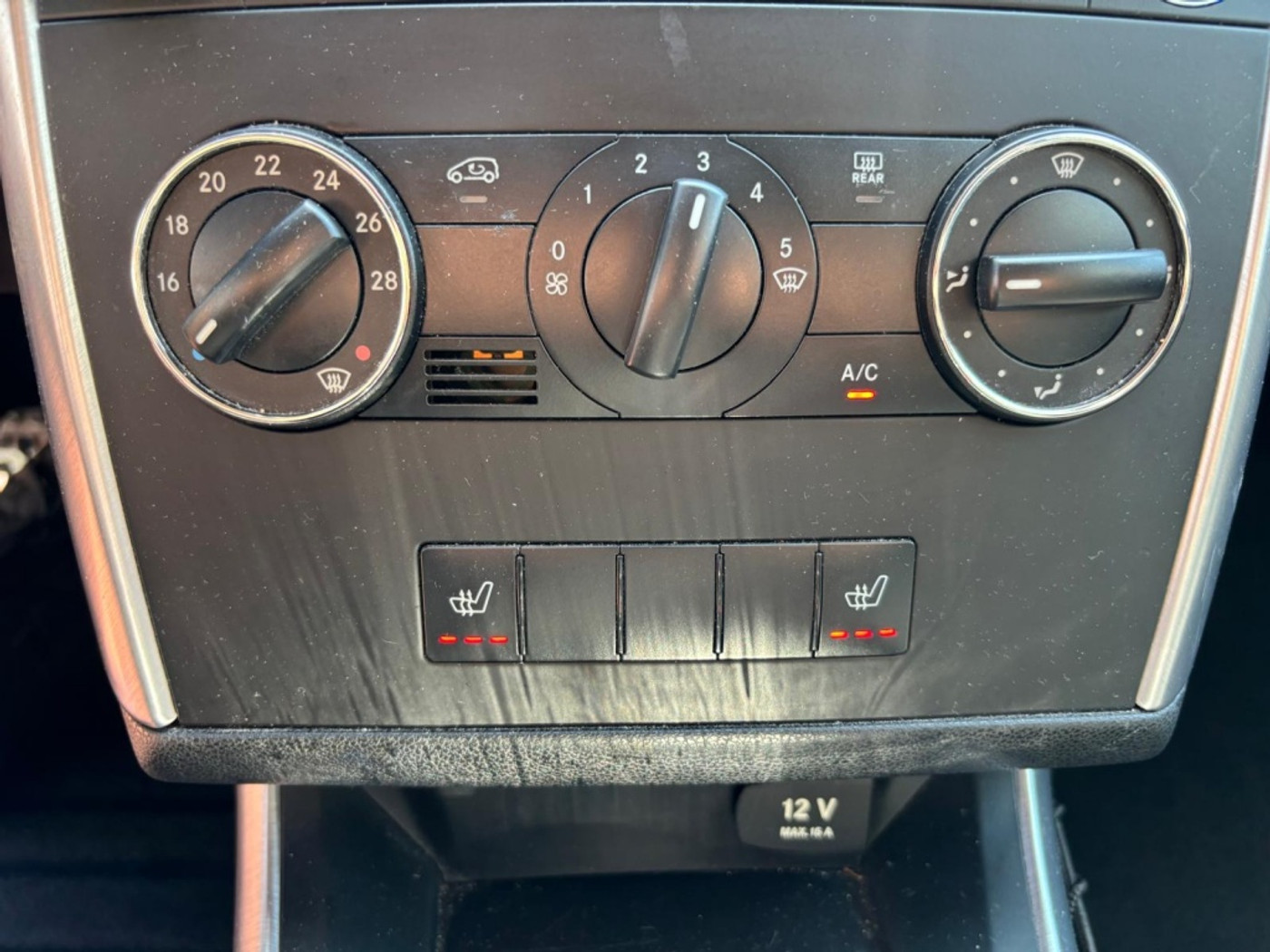 Foto van Mercedes-Benz B 200