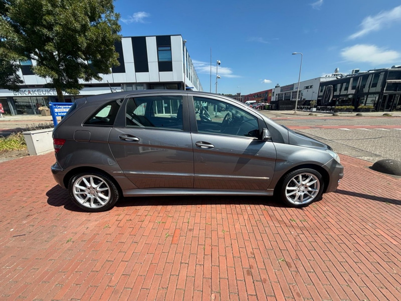 Foto van Mercedes-Benz B 200