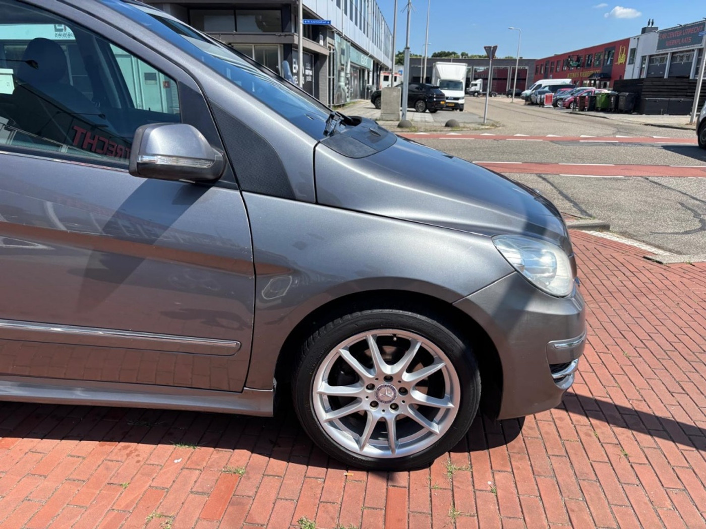 Foto van Mercedes-Benz B 200
