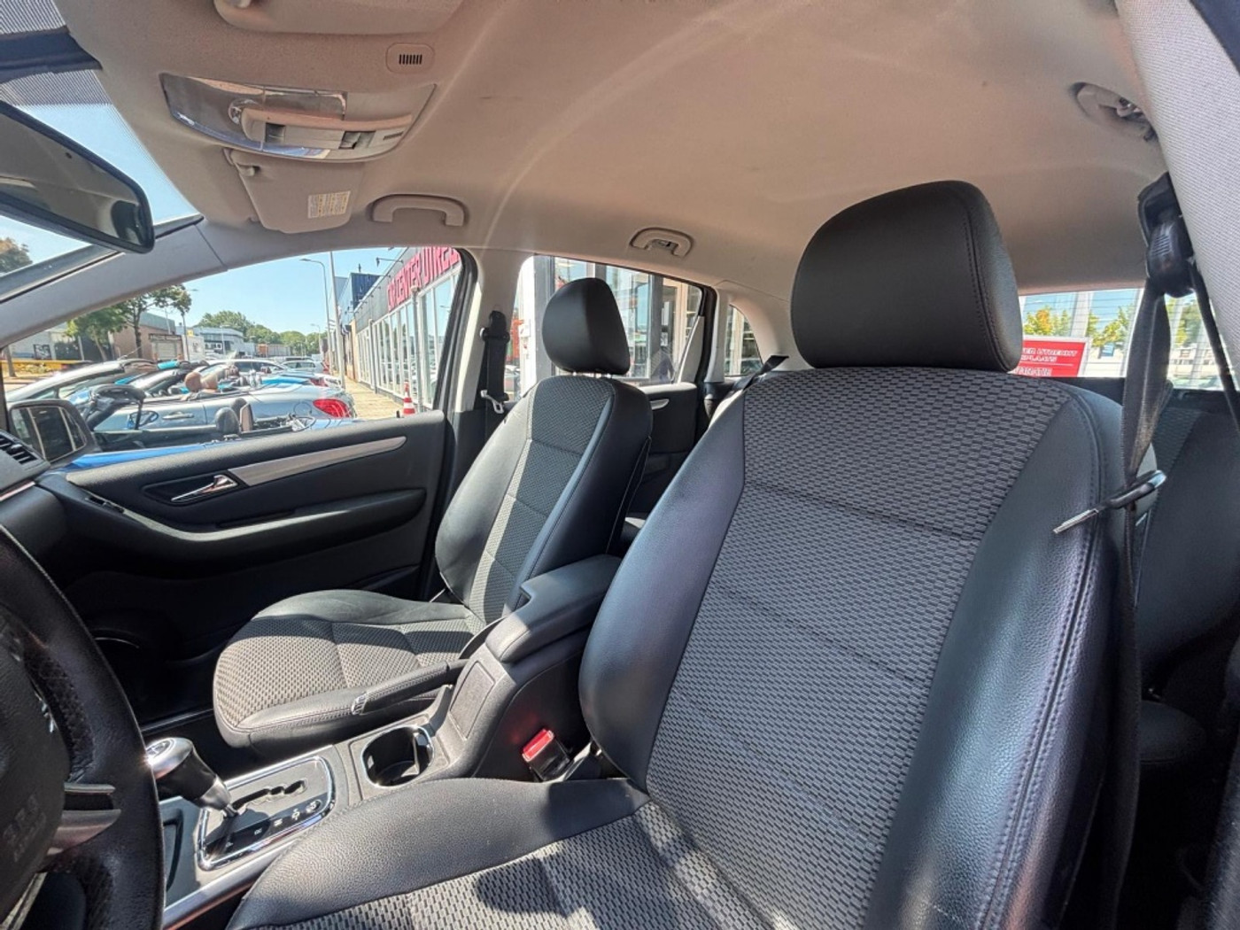 Foto van Mercedes-Benz B 200