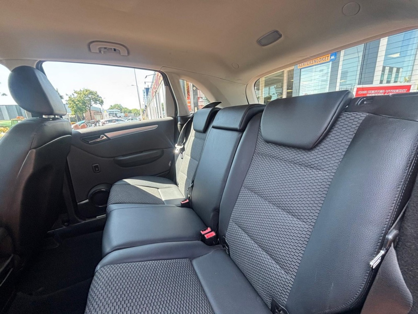 Foto van Mercedes-Benz B 200