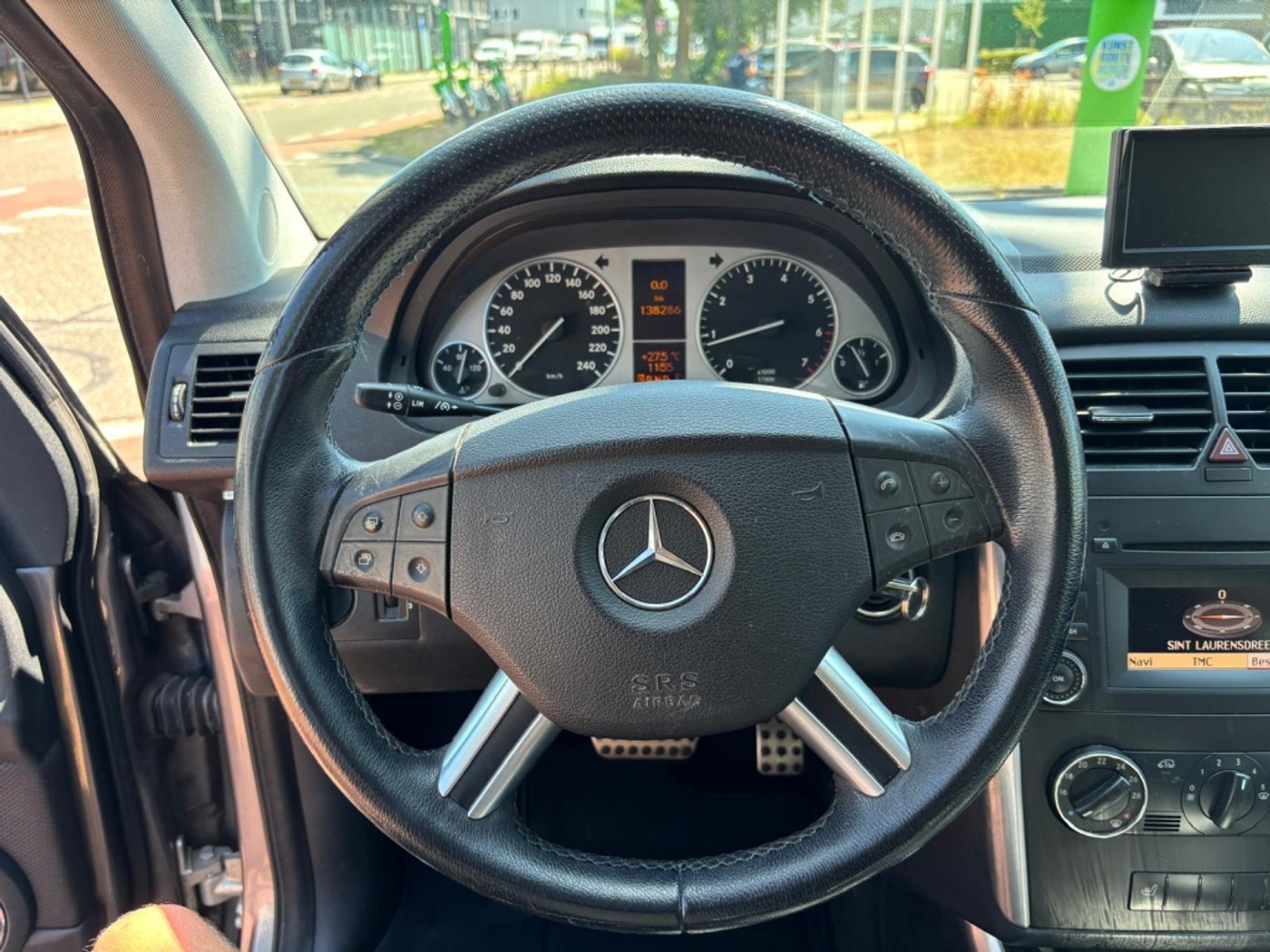 Foto van Mercedes-Benz B 200