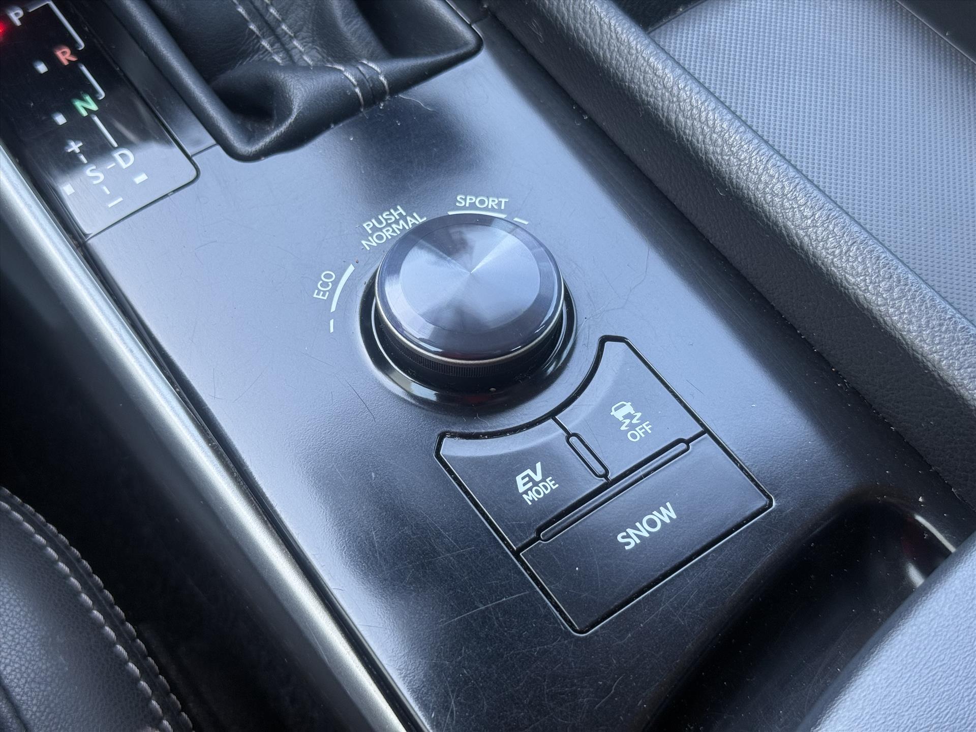 Foto van Lexus Lexus Is300h