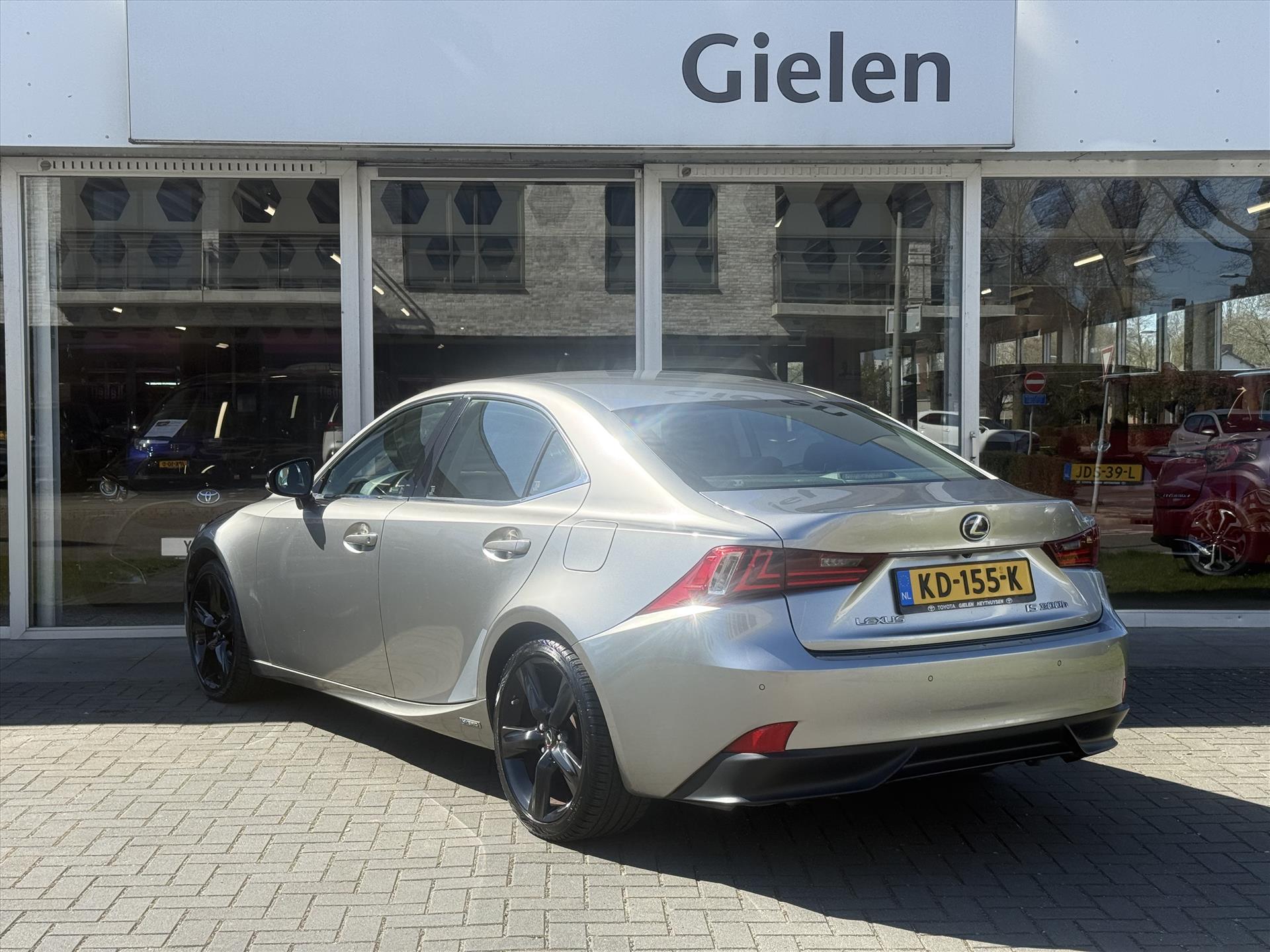 Foto van Lexus Lexus Is300h