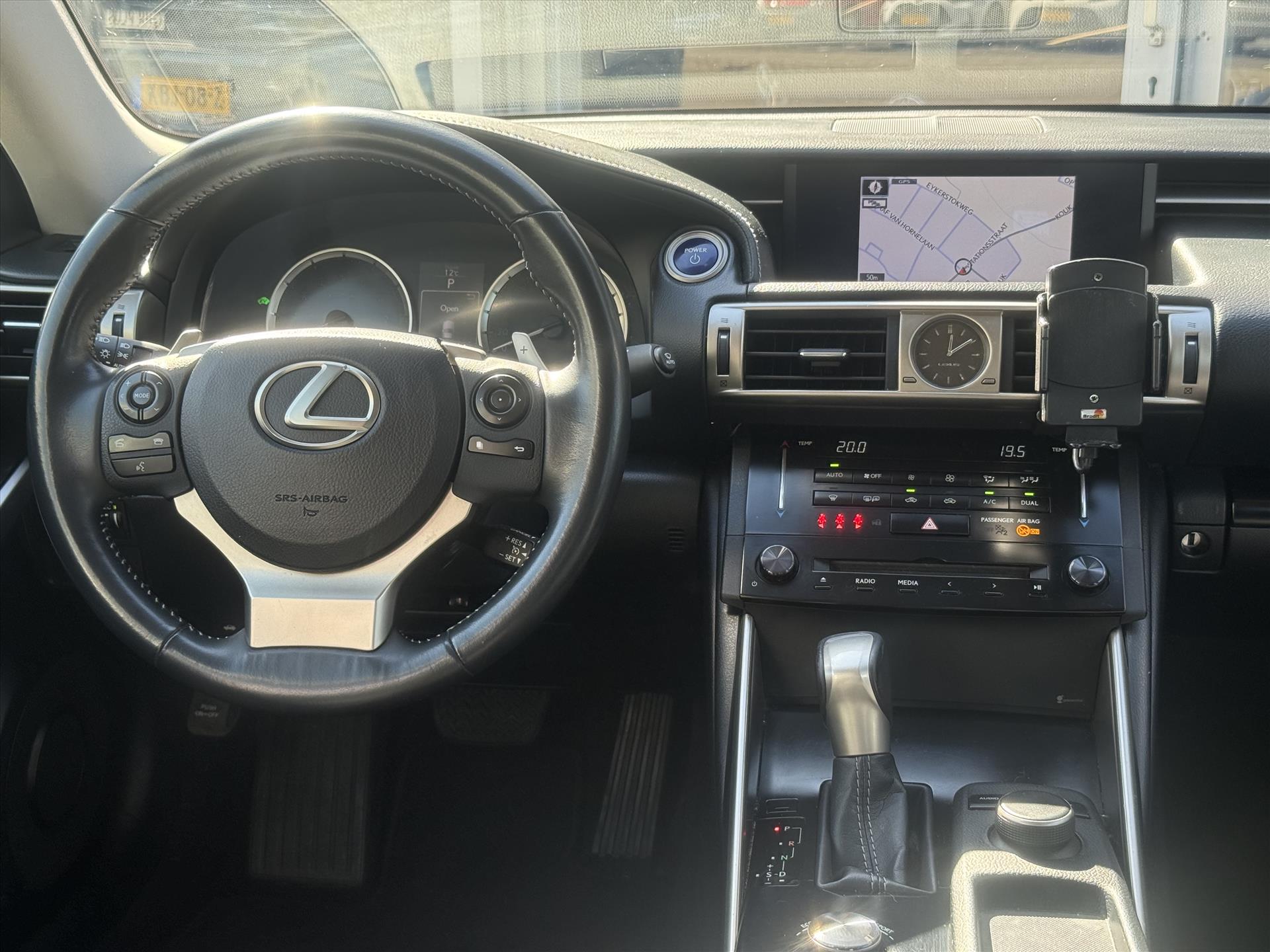 Foto van Lexus Lexus Is300h