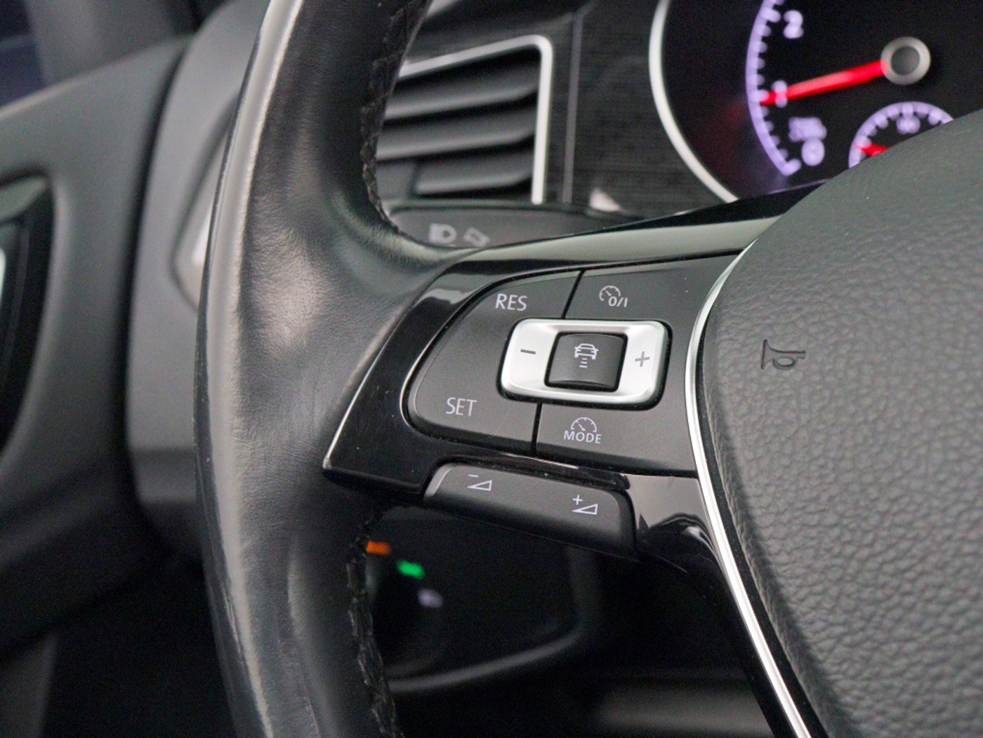 Foto van Volkswagen Golf Sportsvan