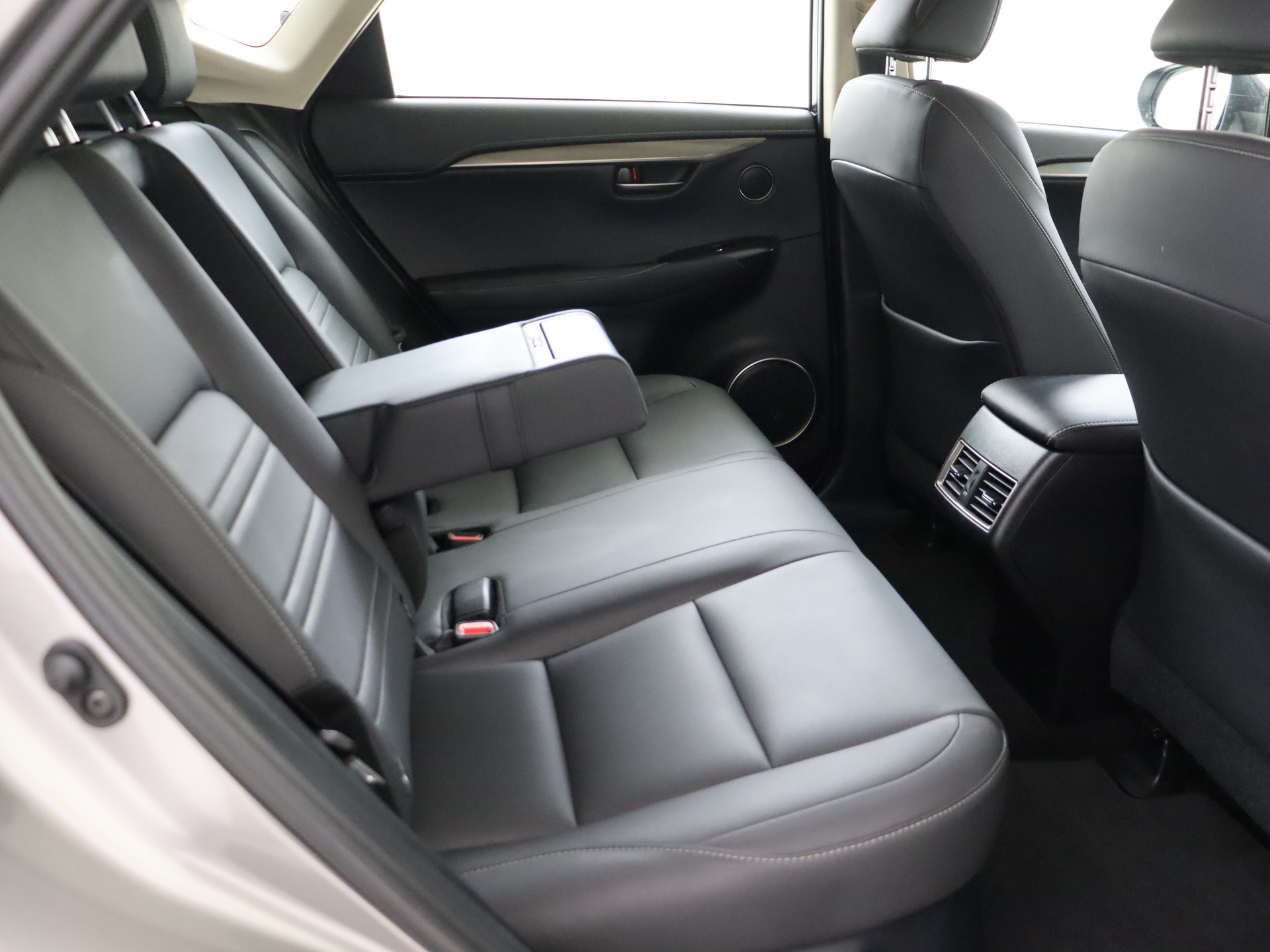 Foto van Lexus NX