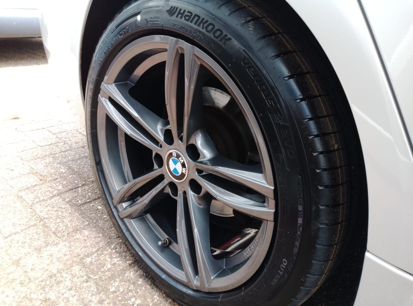 Foto van BMW 320i