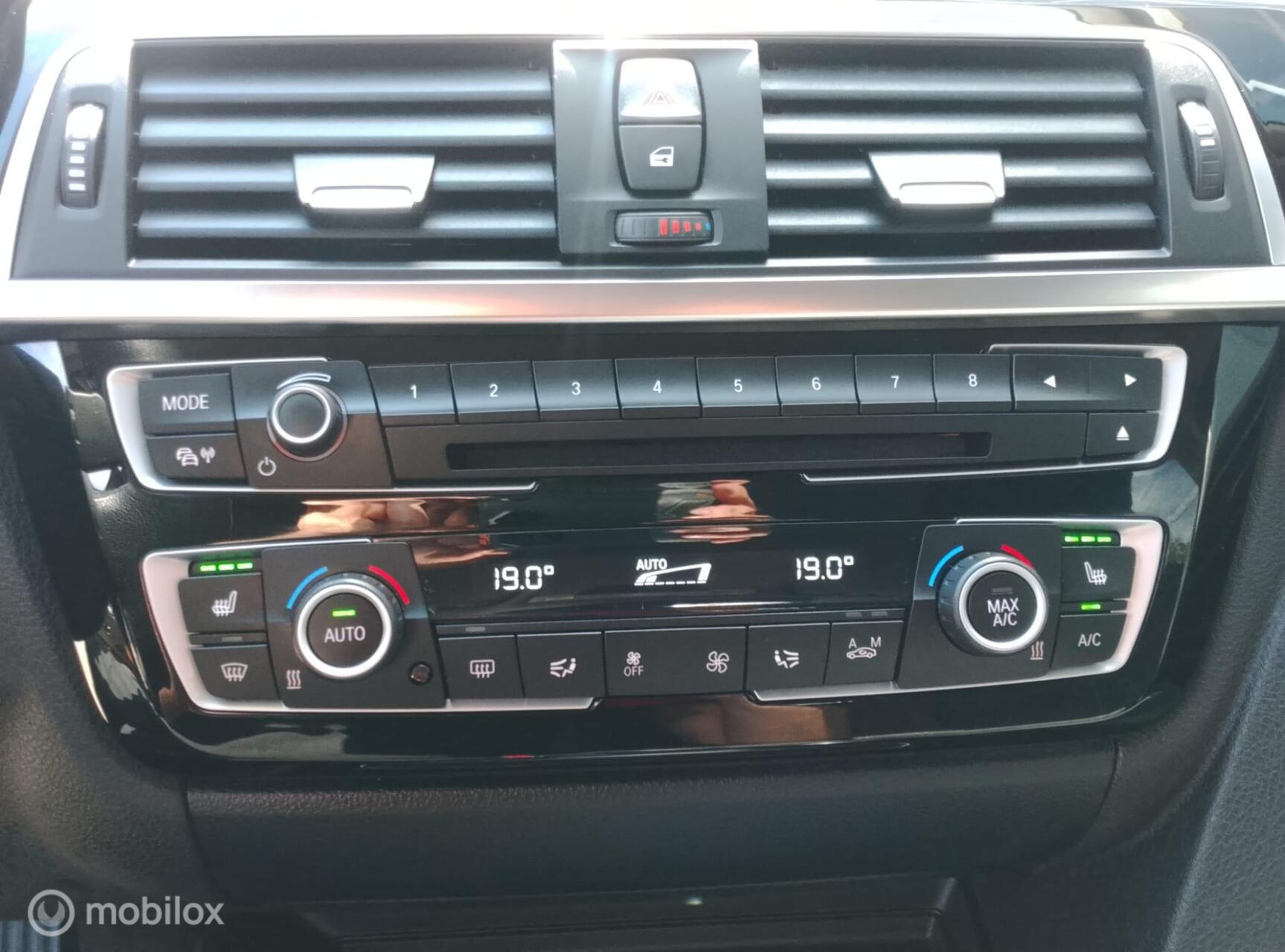 Foto van BMW 320i