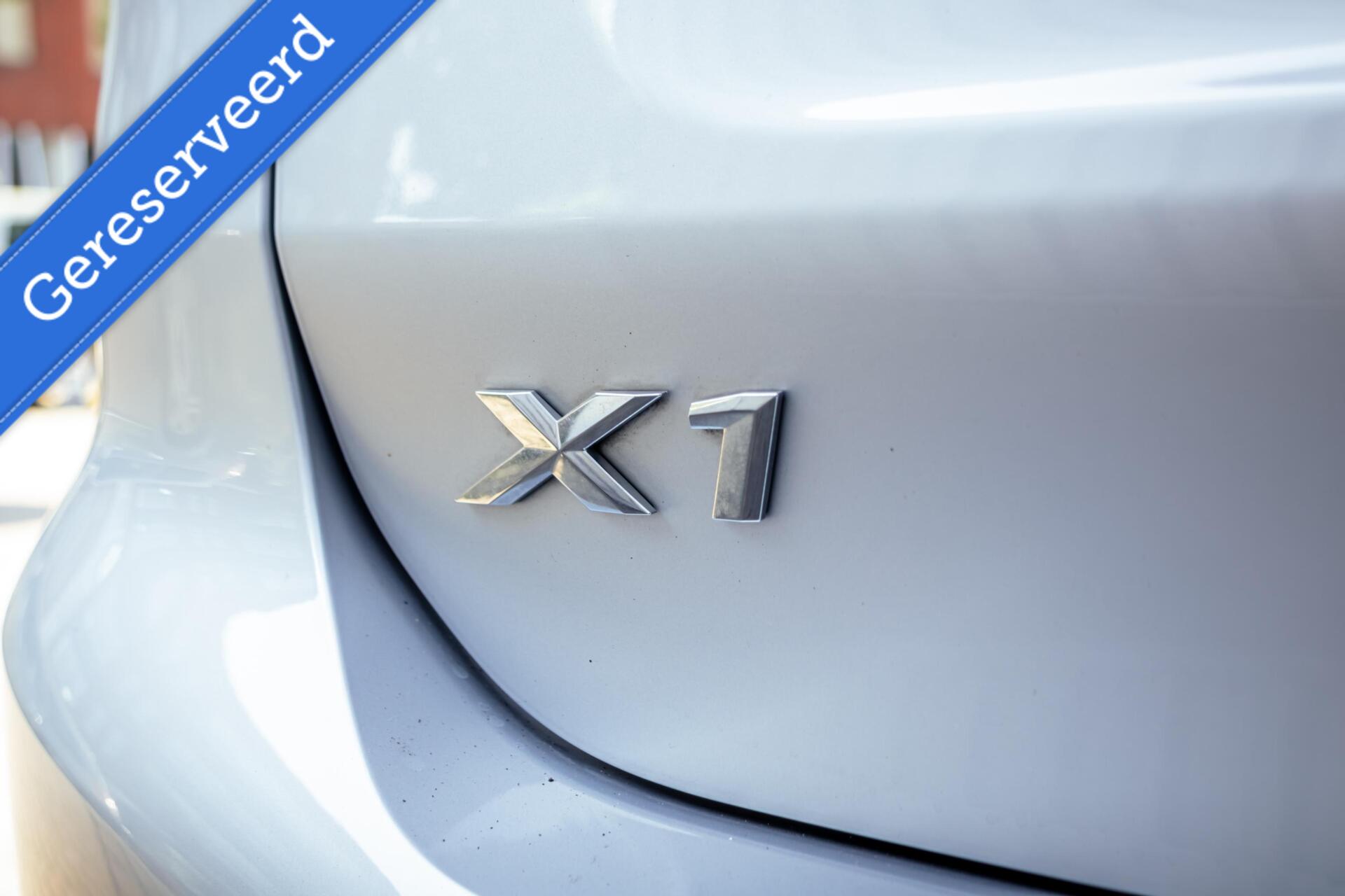 Foto van BMW X1 Xdrive25e