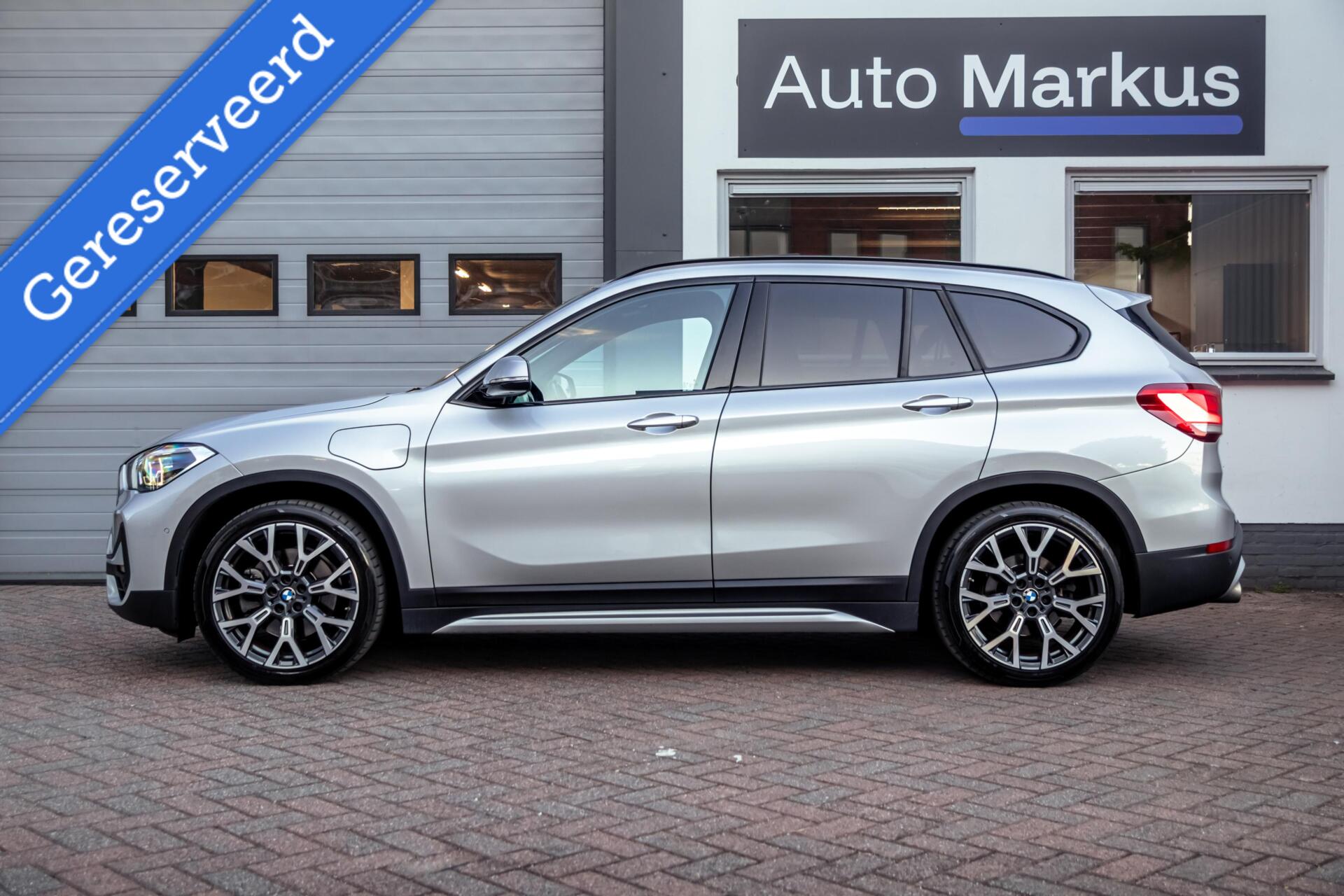 Foto van BMW X1 Xdrive25e