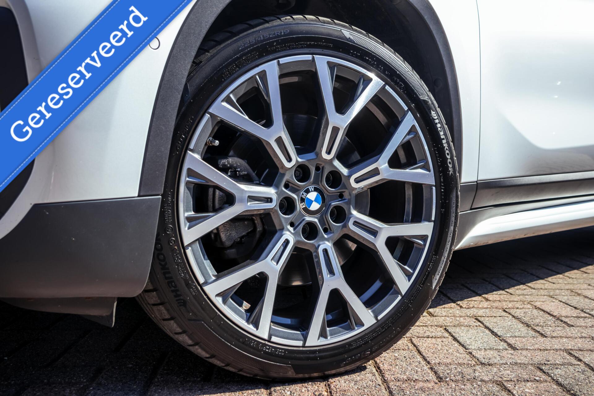 Foto van BMW X1 Xdrive25e