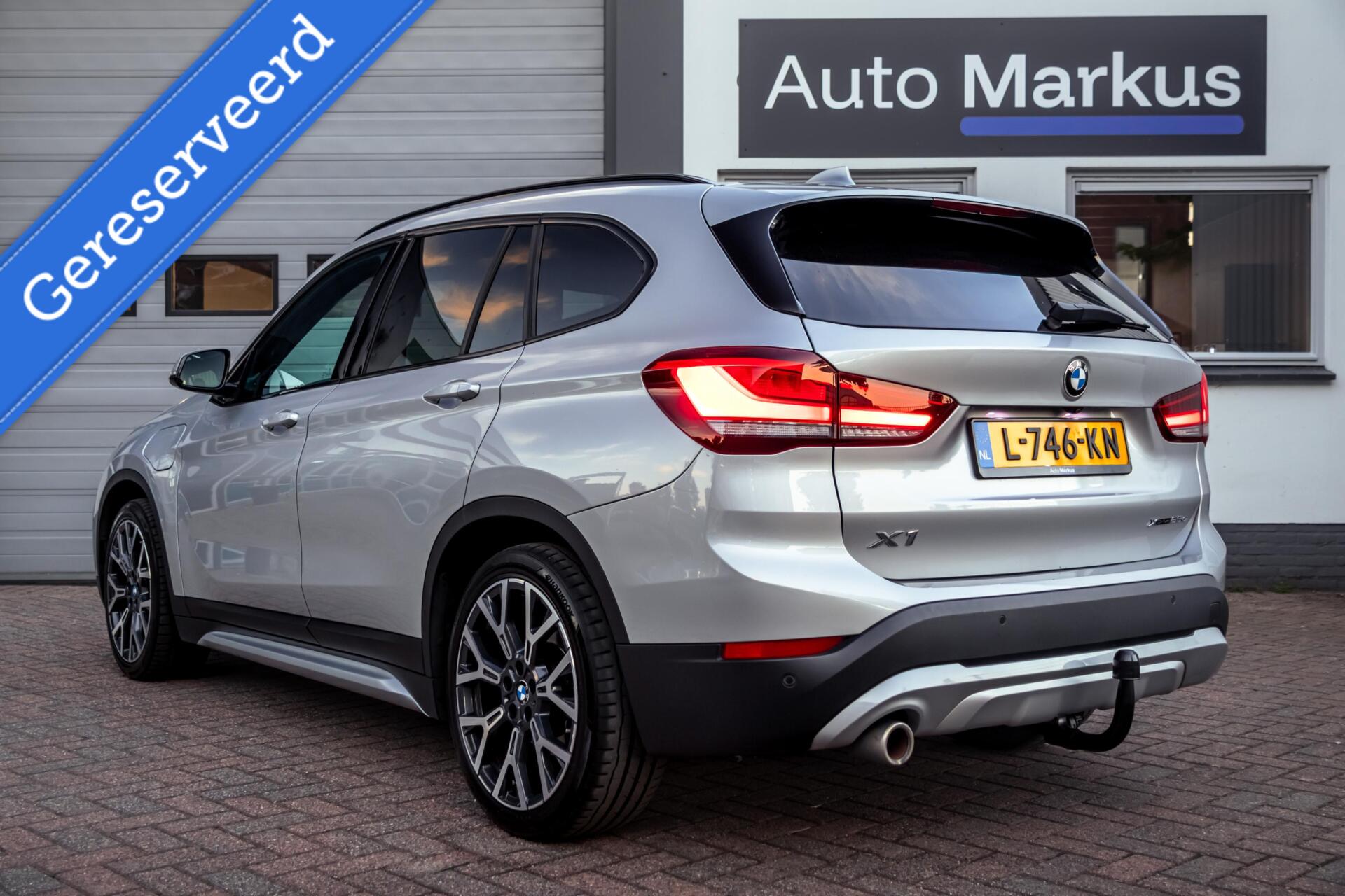 Foto van BMW X1 Xdrive25e