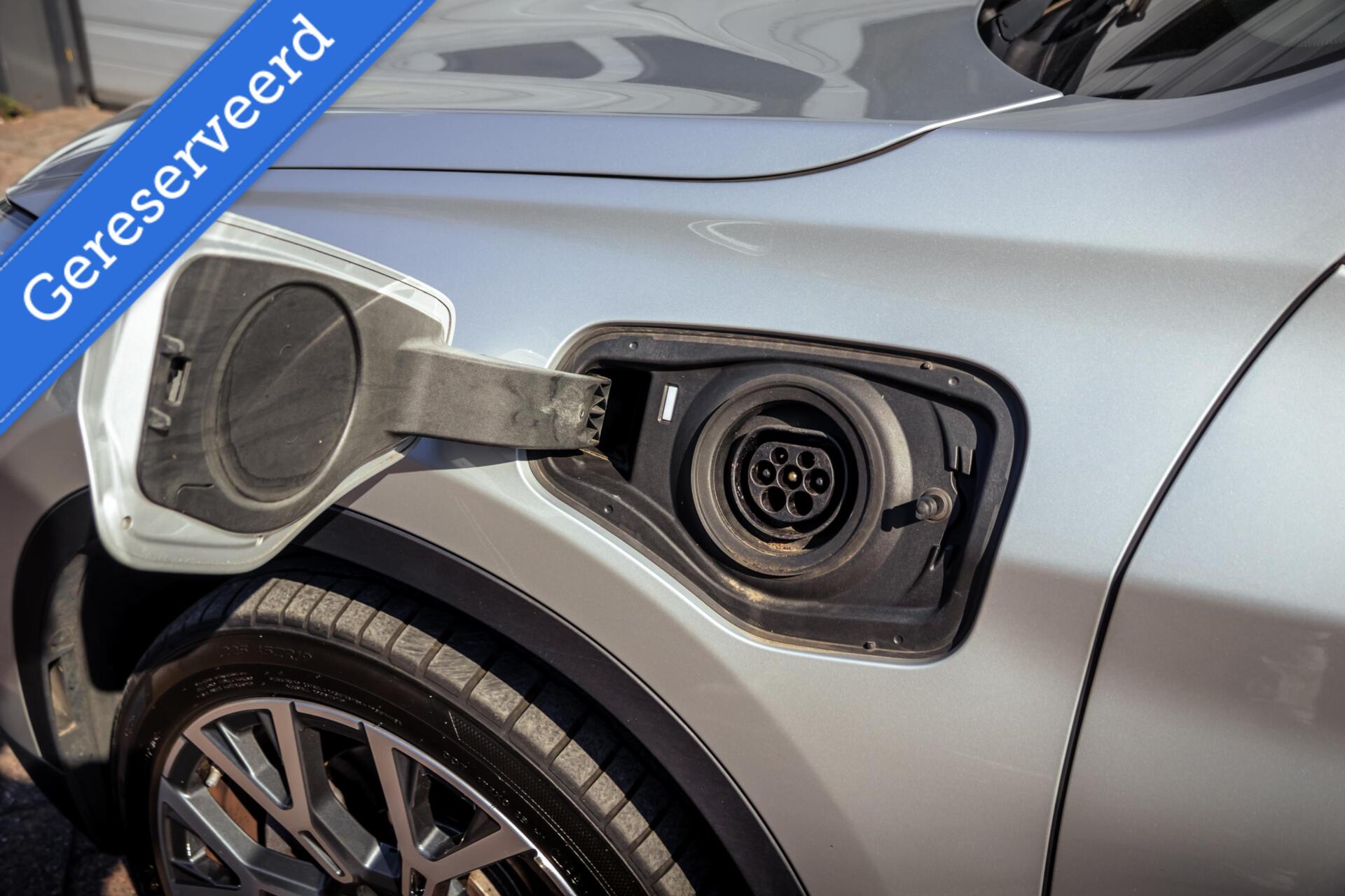 Foto van BMW X1 Xdrive25e