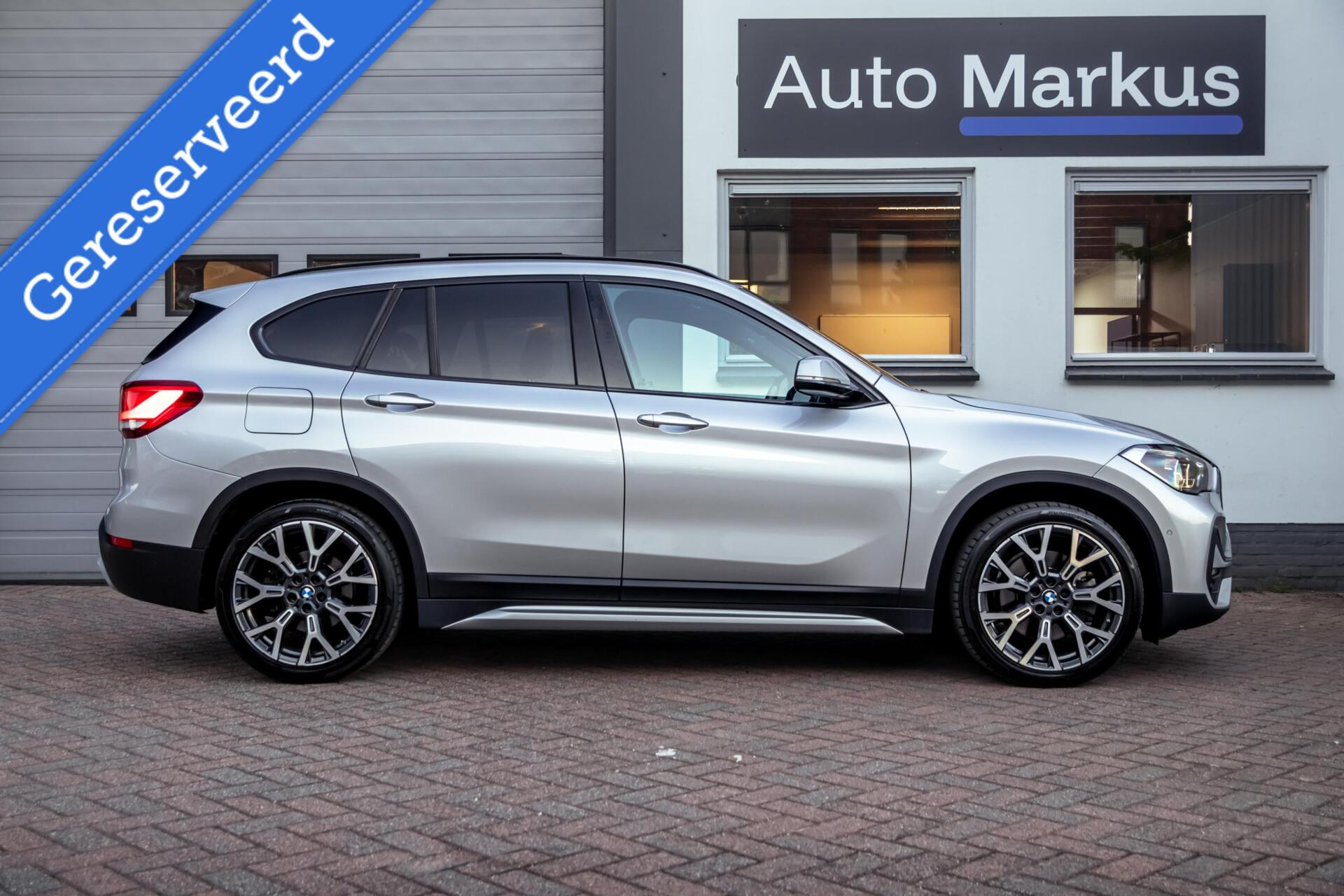 Foto van BMW X1 Xdrive25e