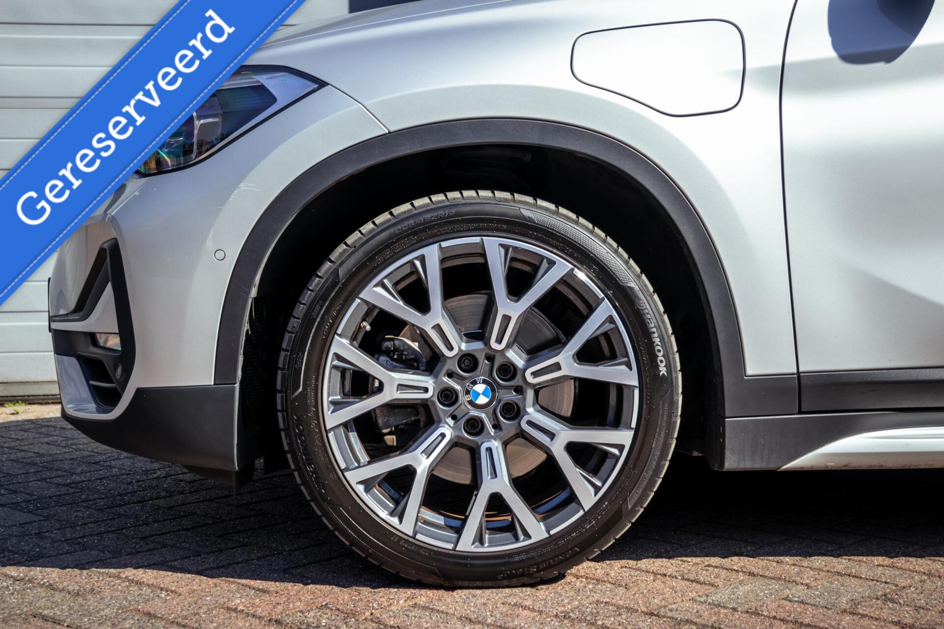 Foto van BMW X1 Xdrive25e