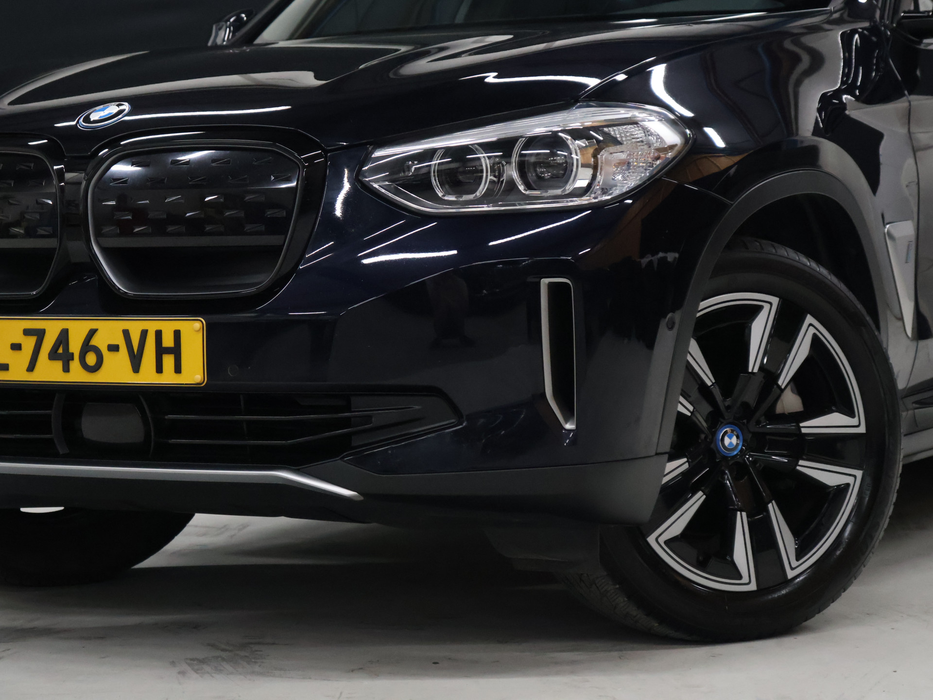 Foto van BMW Ix3