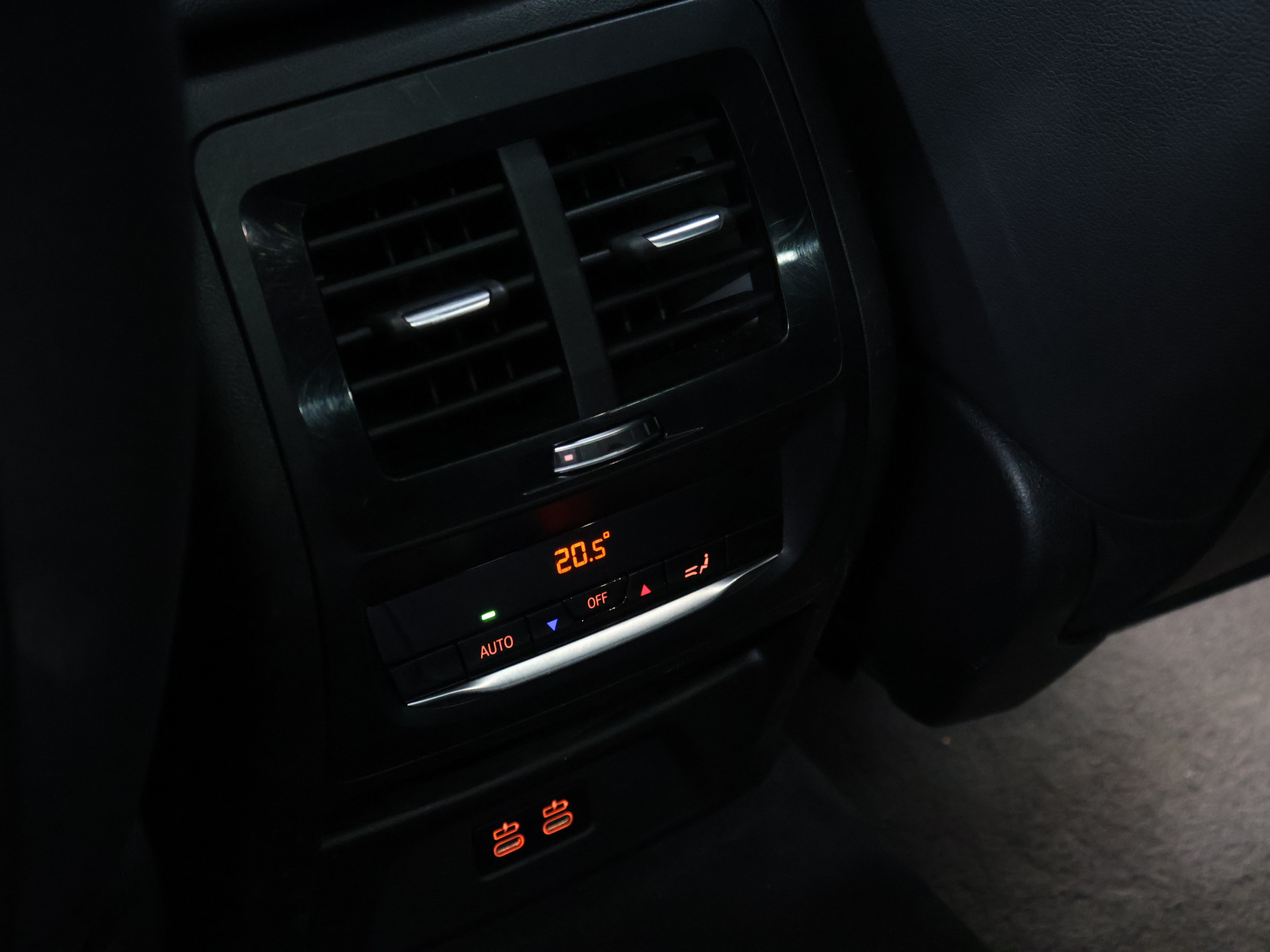 Foto van BMW Ix3