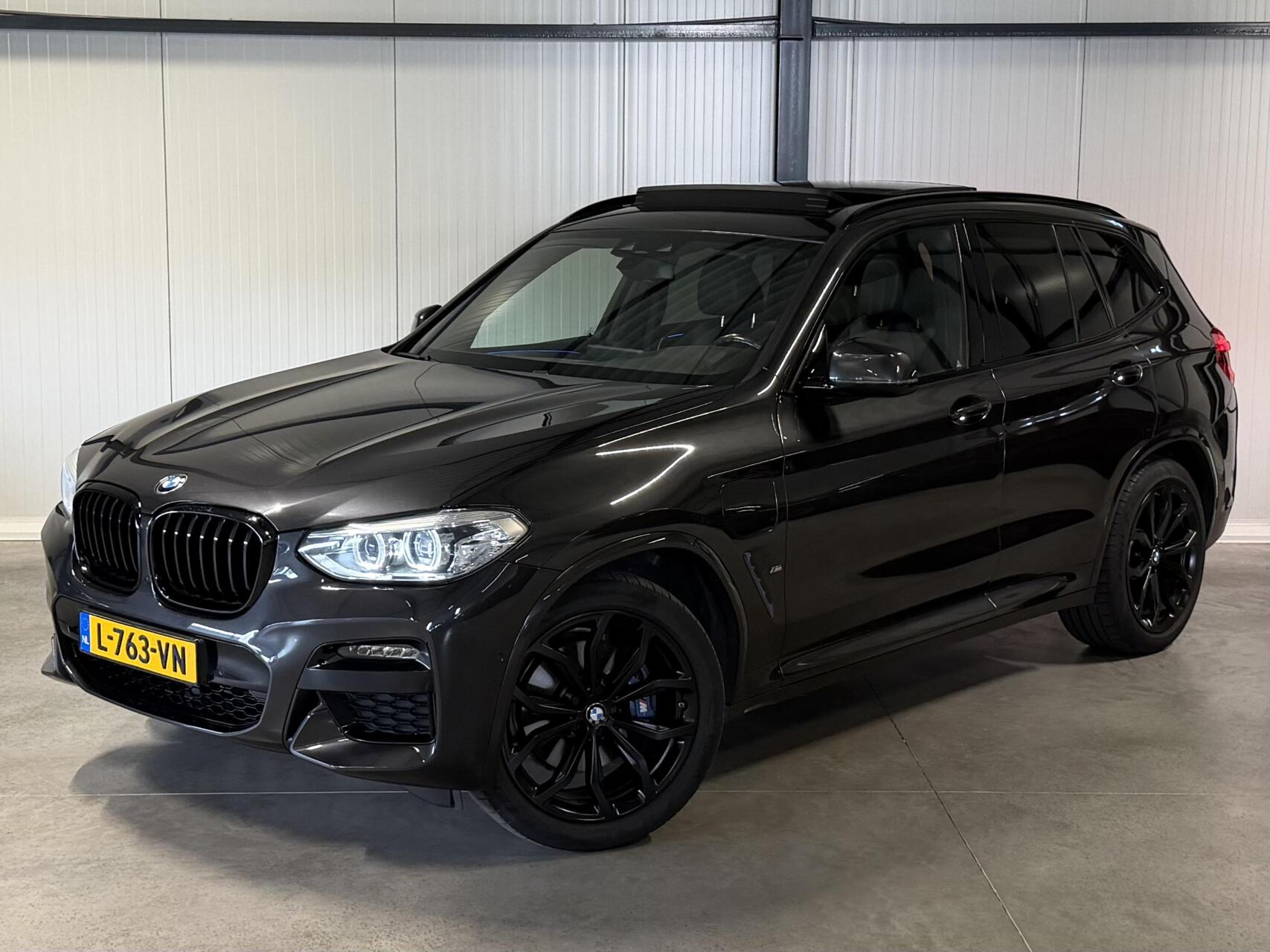 Foto van BMW X3 Xdrive30e