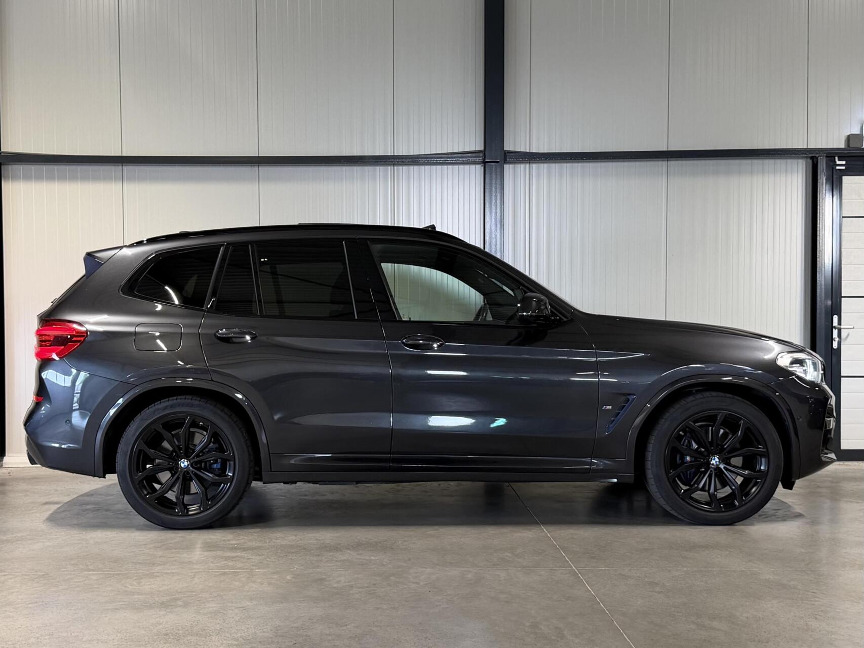 Foto van BMW X3 Xdrive30e