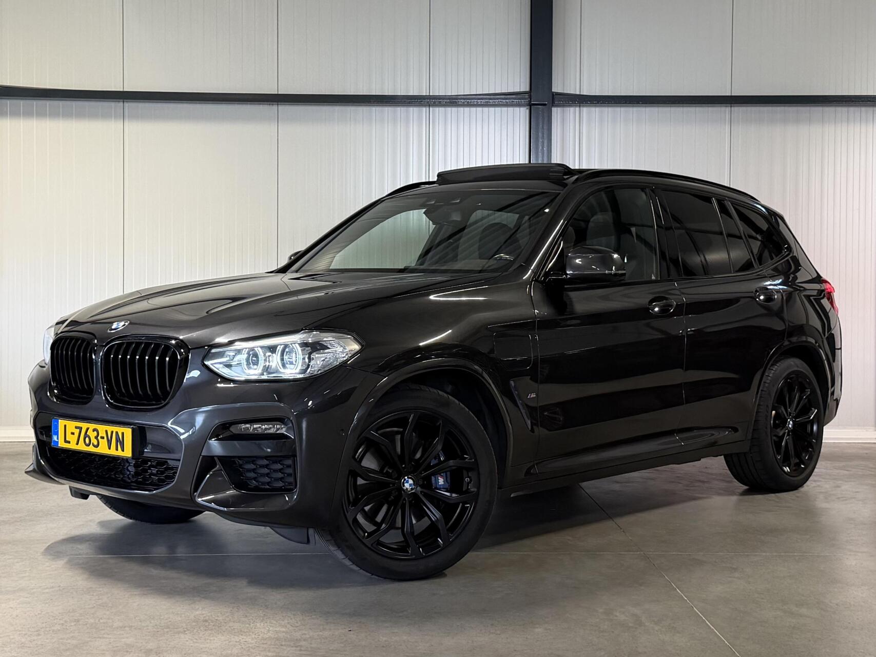 BMW X3 Xdrive30e xDrive30e High Executive M-sport Pano Trekhaak Camera 2021 - voorkant
