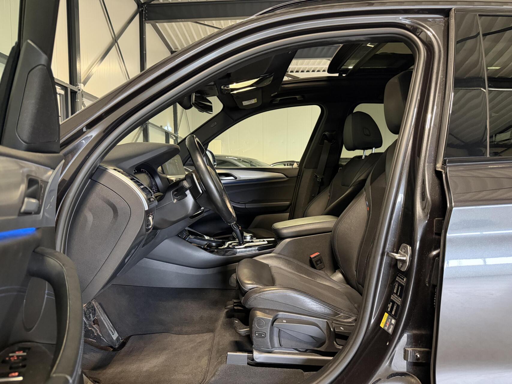 Foto van BMW X3 Xdrive30e