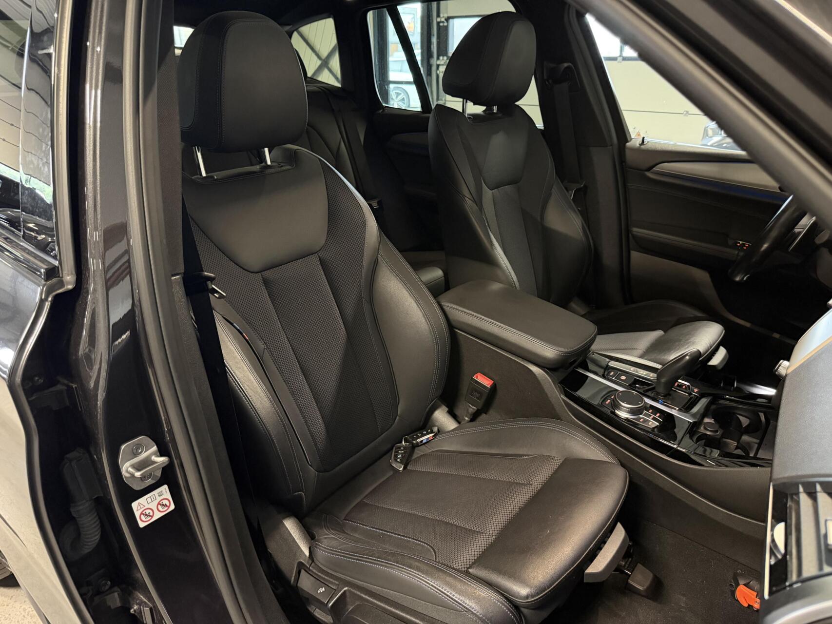 Foto van BMW X3 Xdrive30e