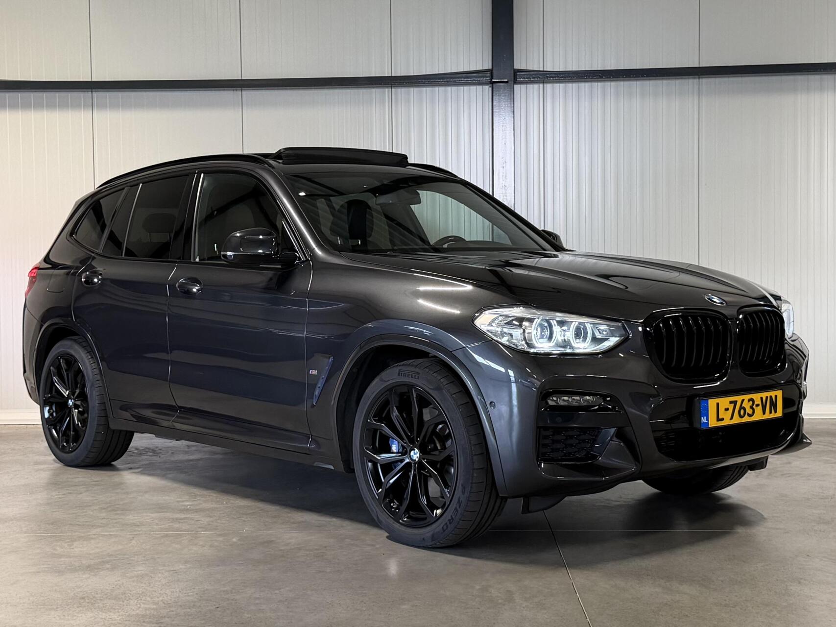 Foto van BMW X3 Xdrive30e