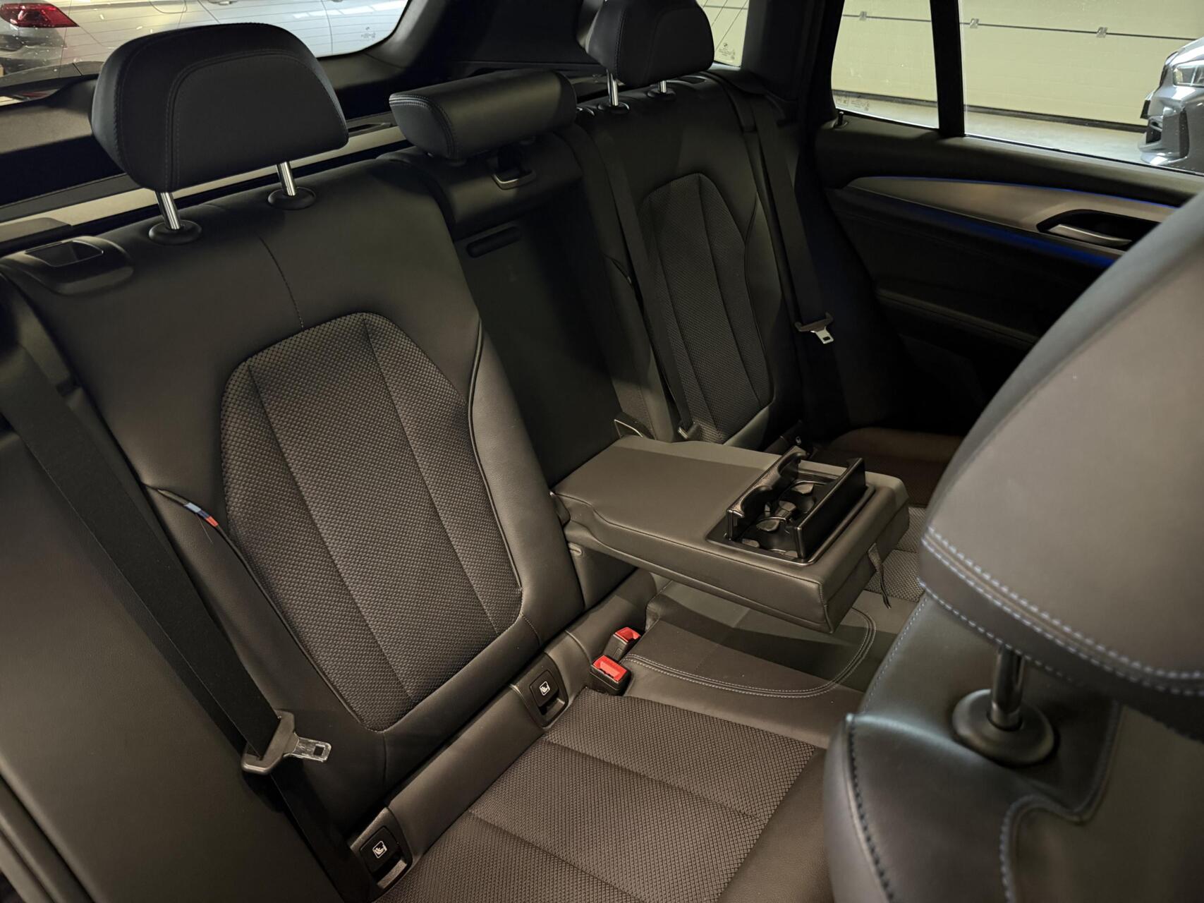 Foto van BMW X3 Xdrive30e