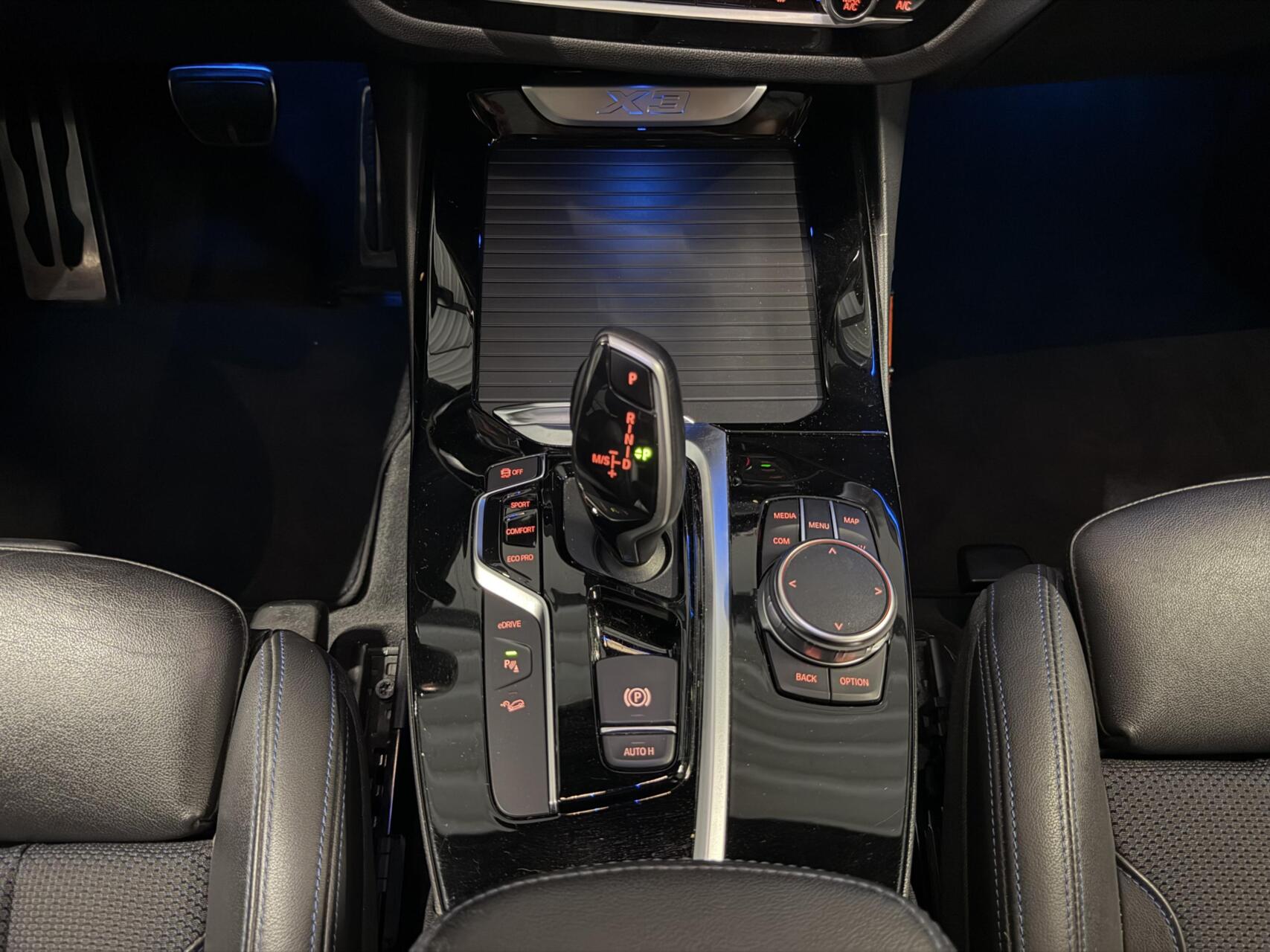 Foto van BMW X3 Xdrive30e