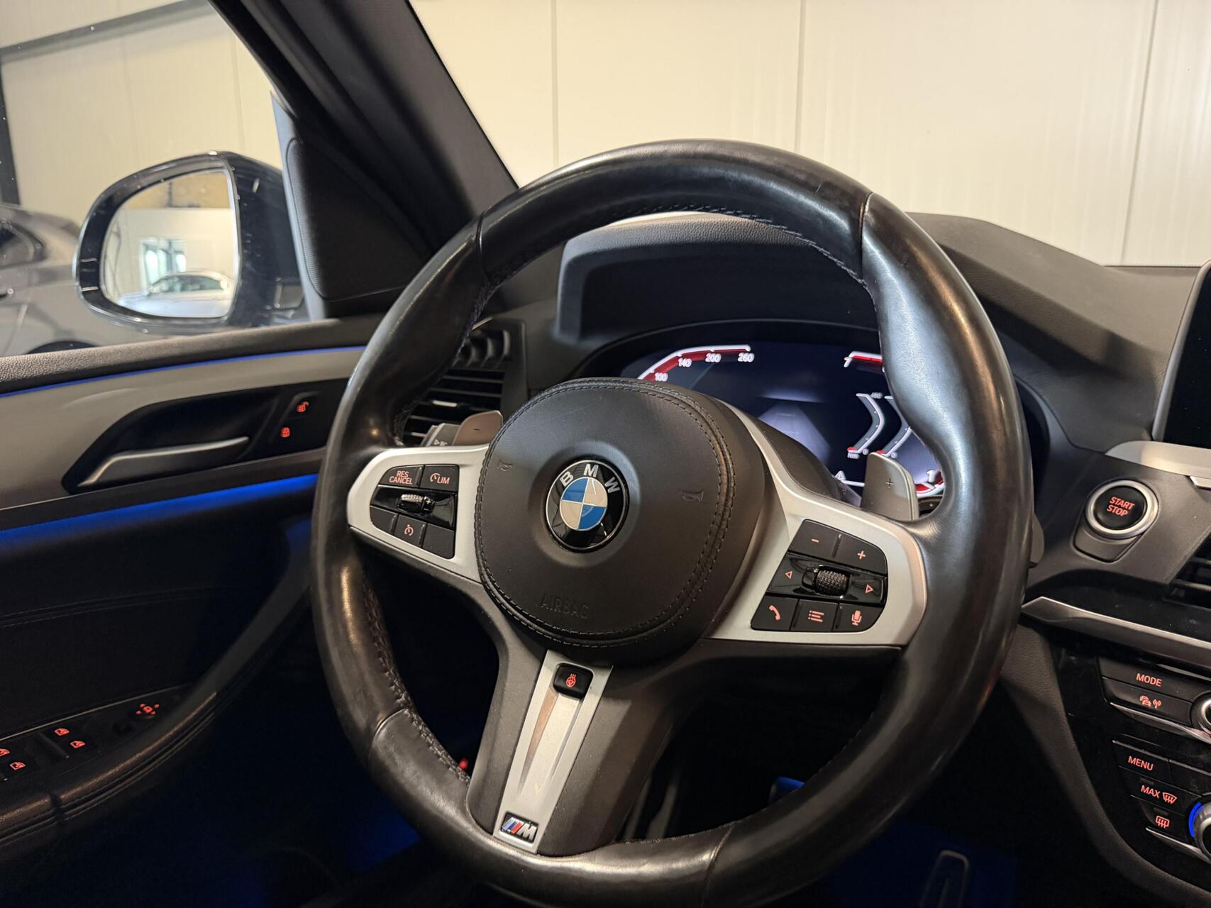 Foto van BMW X3 Xdrive30e