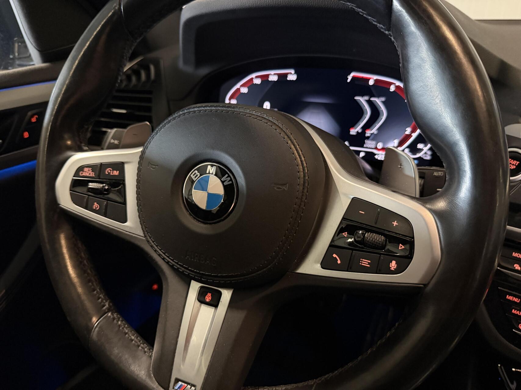 Foto van BMW X3 Xdrive30e